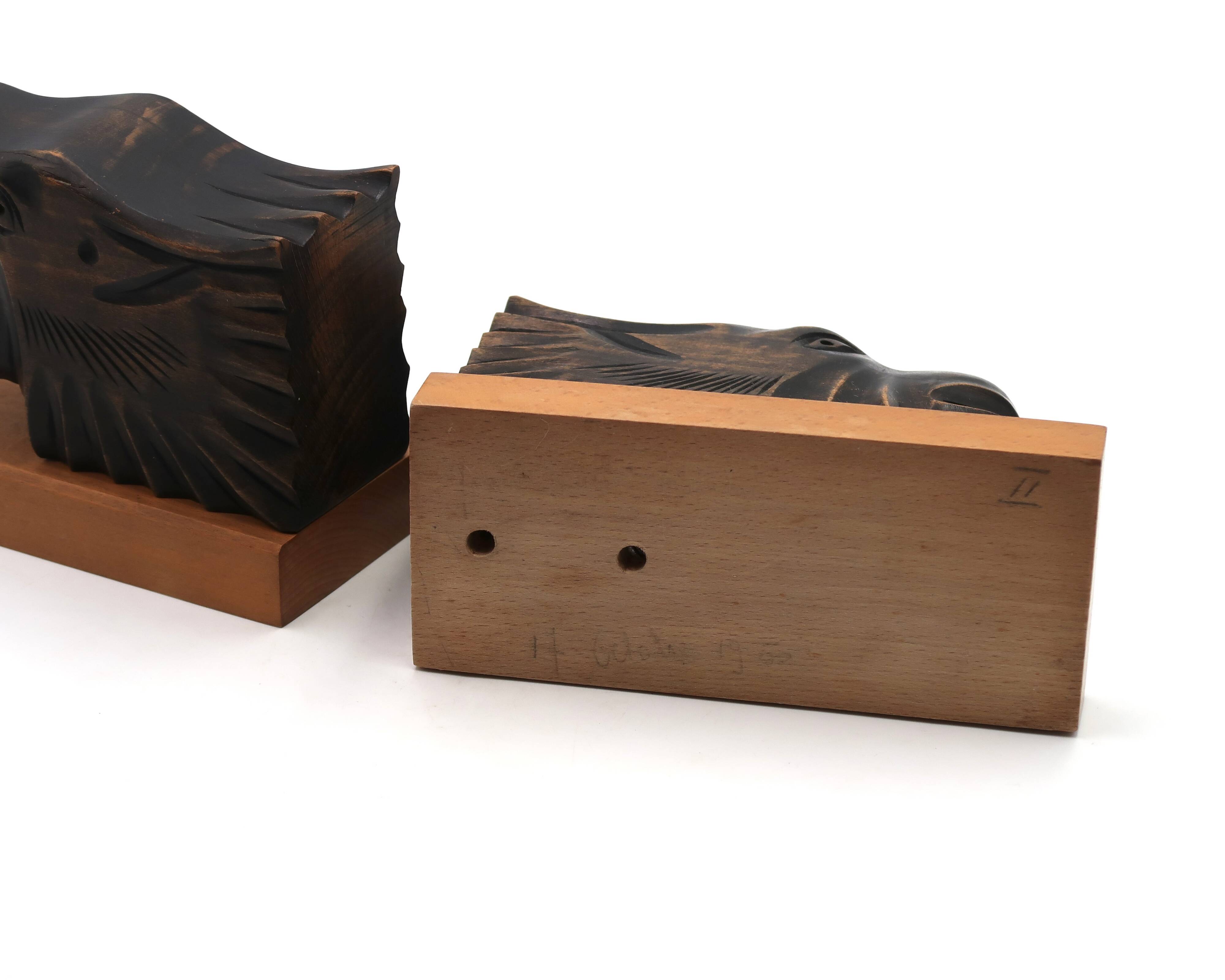 Art Deco wooden bookends with feline heads