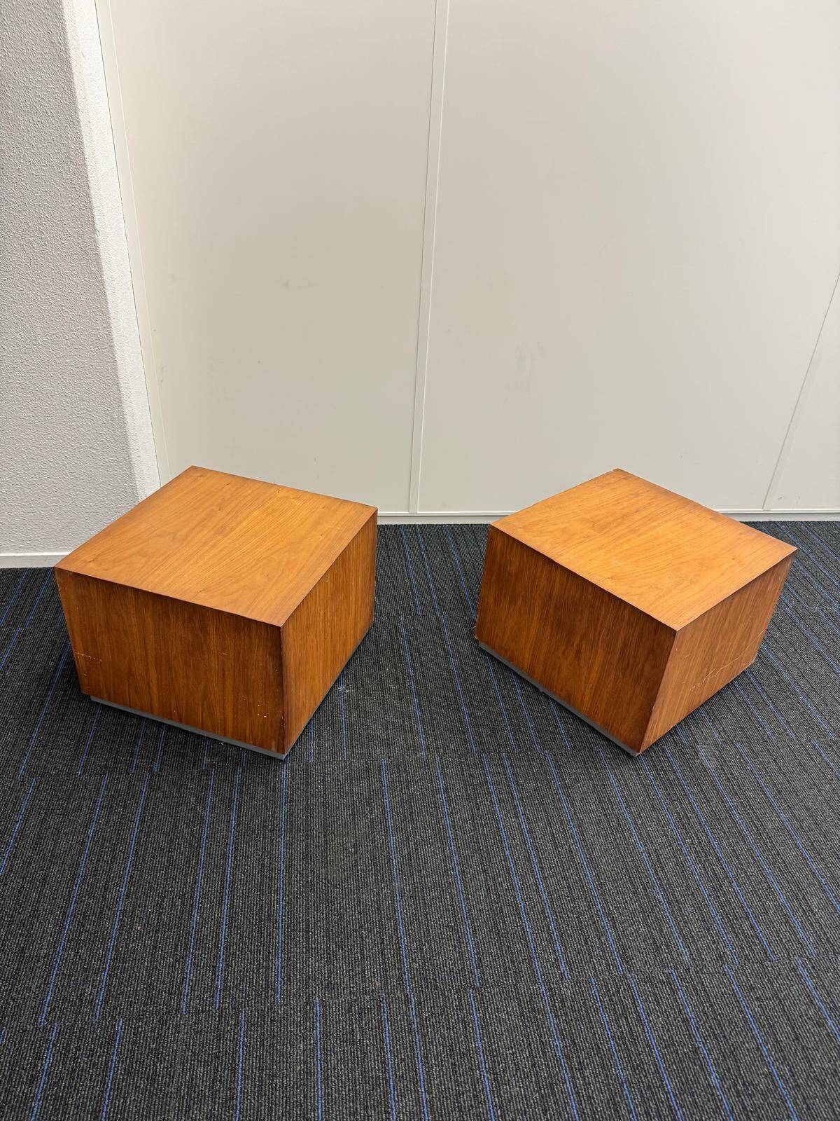 Set of two modernist cubes / side tables or stools in walnut.