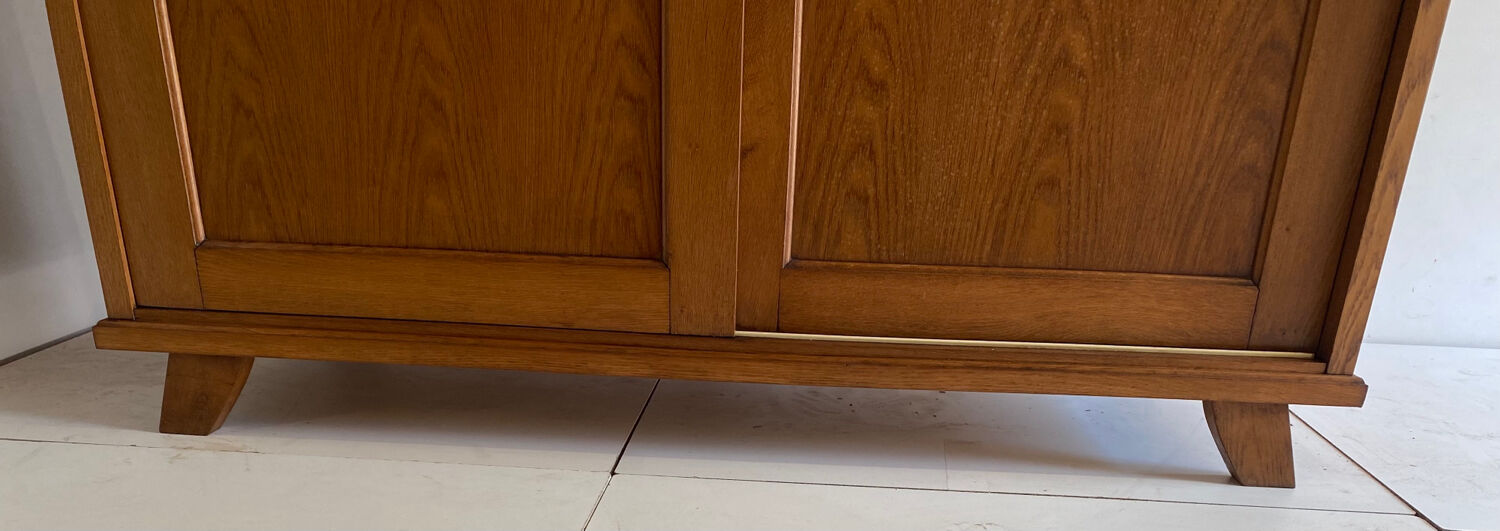 Vintage wardrobe feet compass year 60