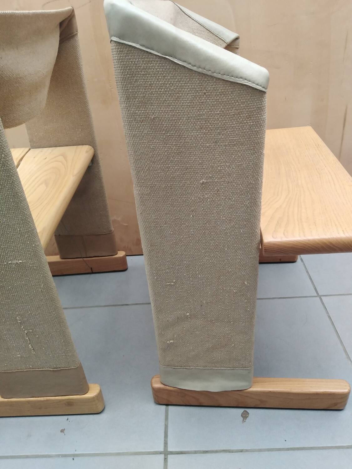 Italian chairs Due Sedie 'Canossa' by Gigi Sabadin