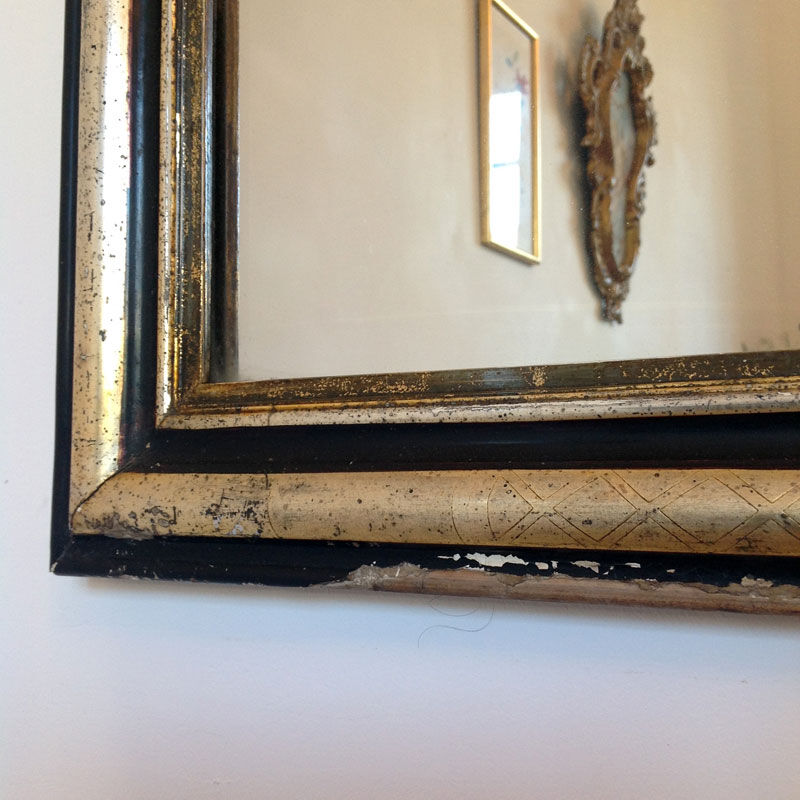 Miroir Louis-Philippe noir et doré - 73 X 52 cm