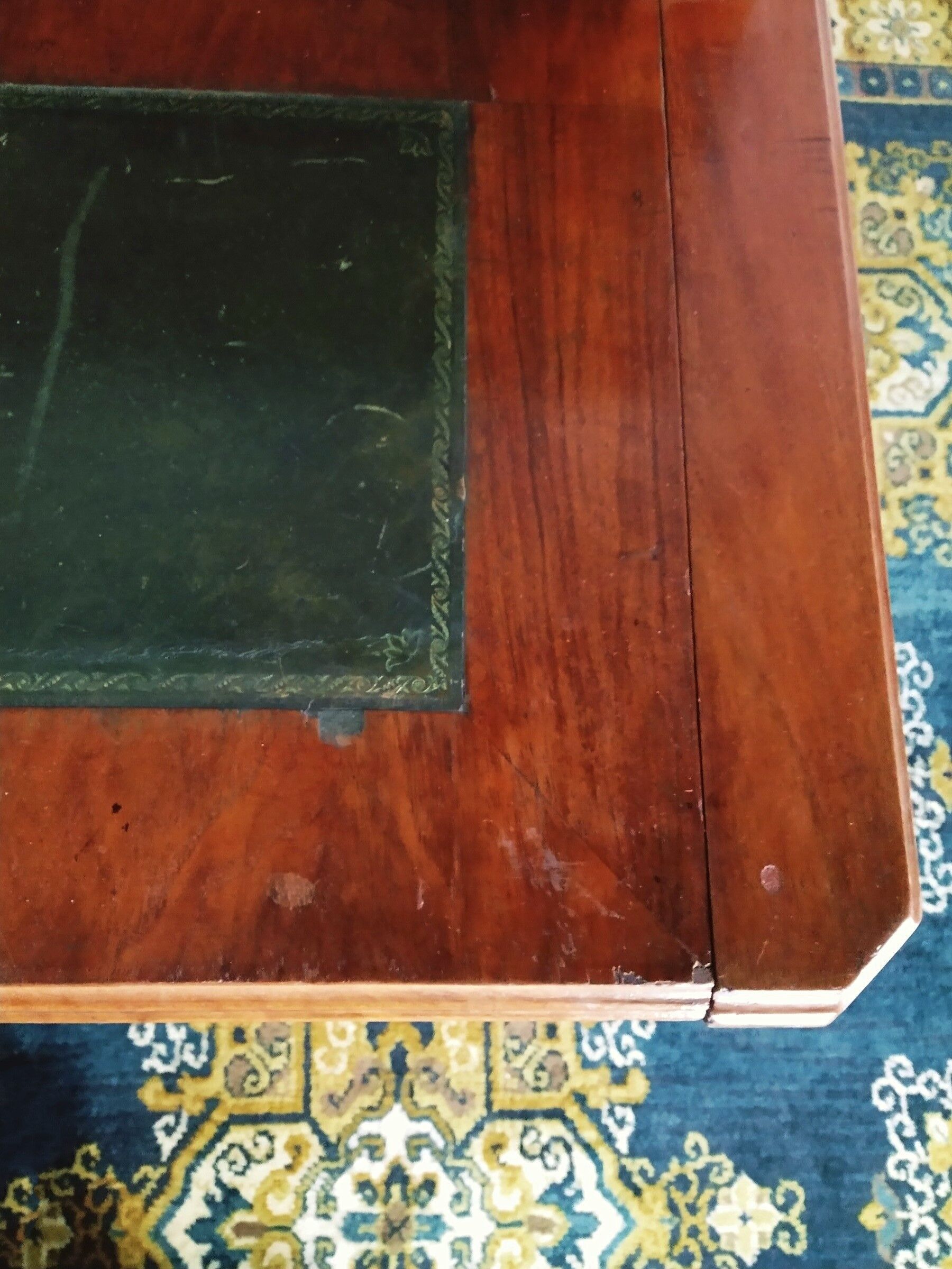 Louis Philippe desk in walnut bramble
