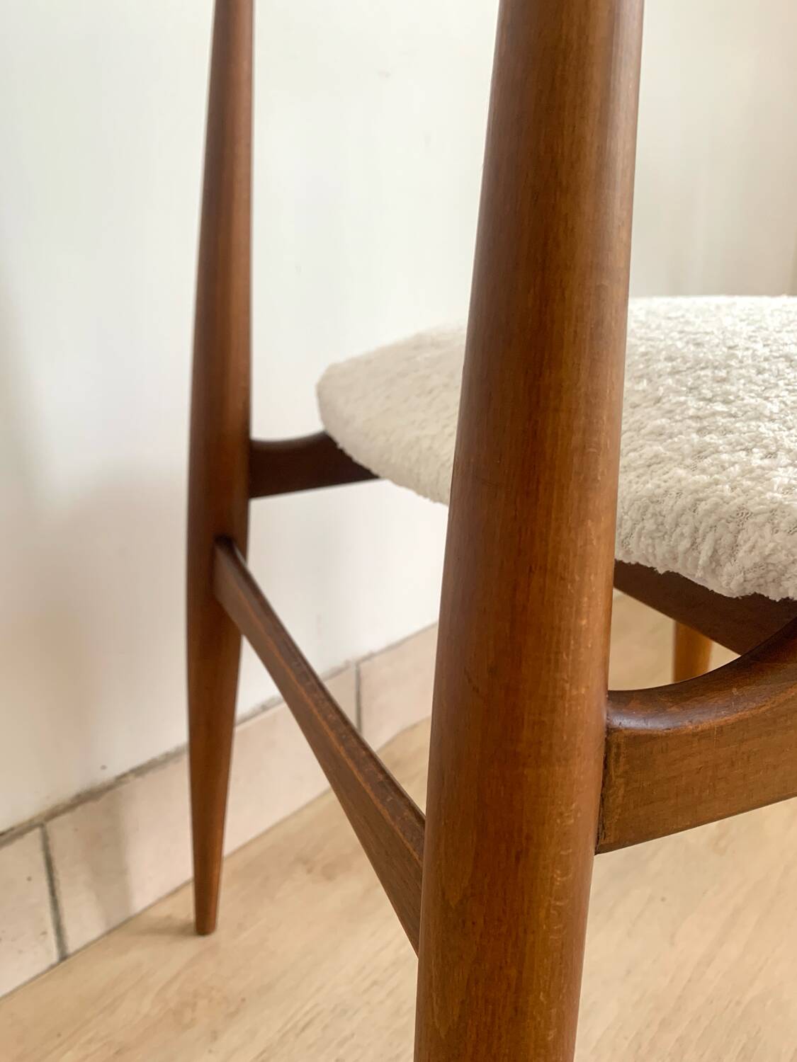 Series of 4 Scandinavian chairs from the 60s