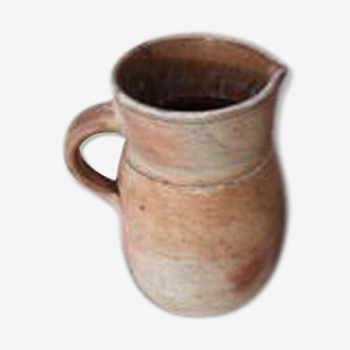 Sandstone pitcher