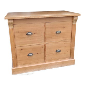 Commode quatre tiroirs