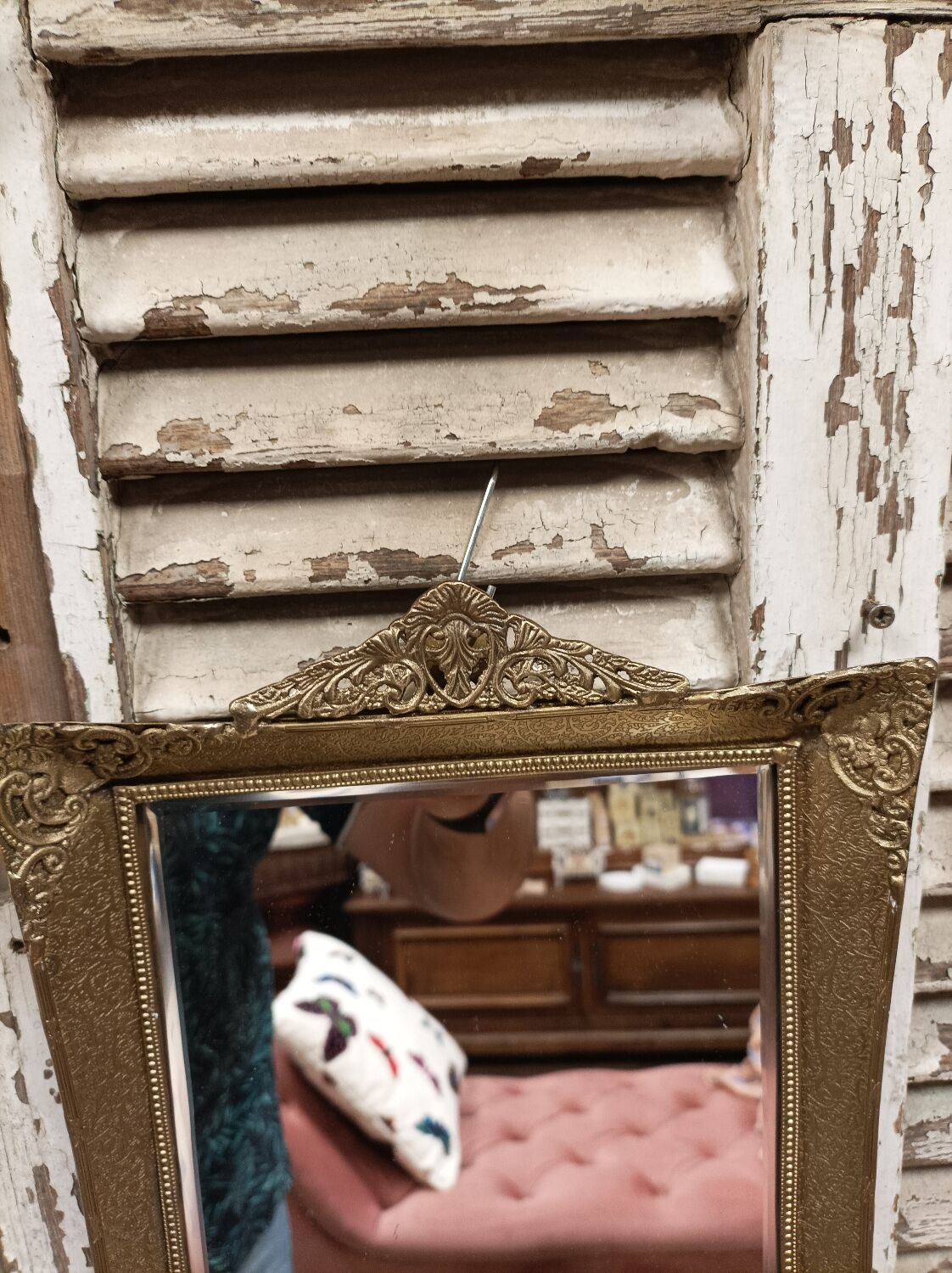 Scalloped and bevelled rectangle mirror