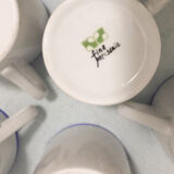 Set of 5 coffee cups and saucers in fine porcelain