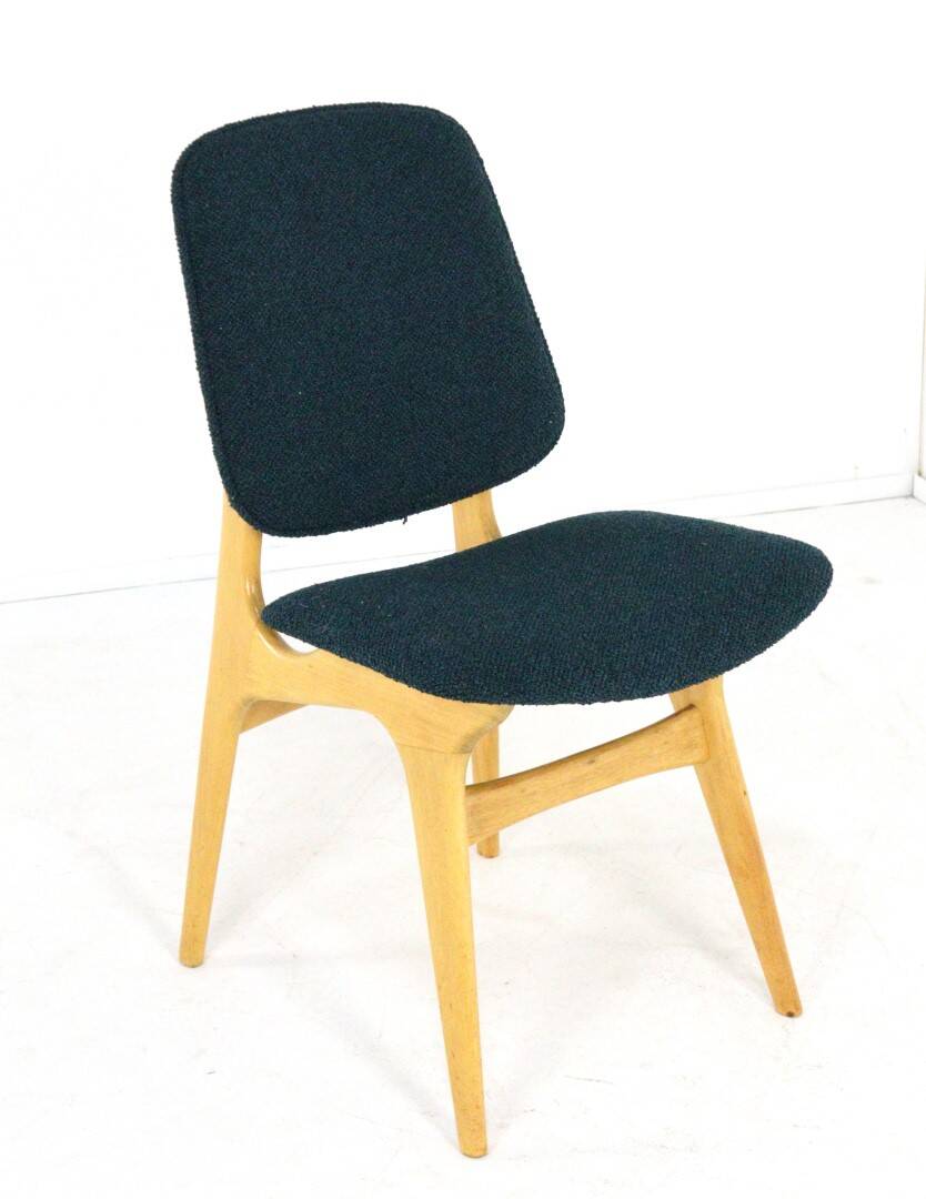 Set of 4 chairs in the style of Arne Hovmand olsen 'Bergen'
