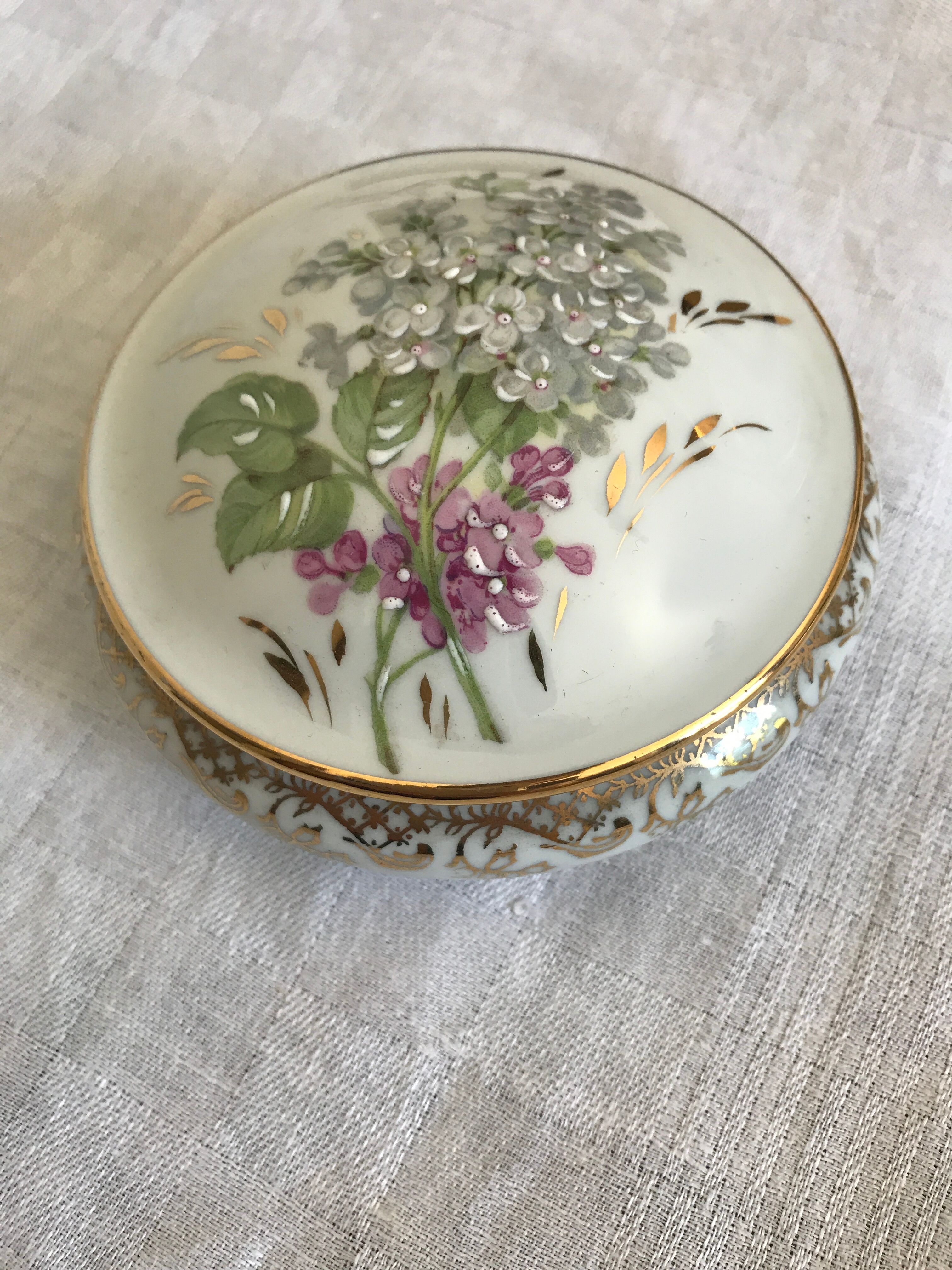 Limoges porcelain jewelry box