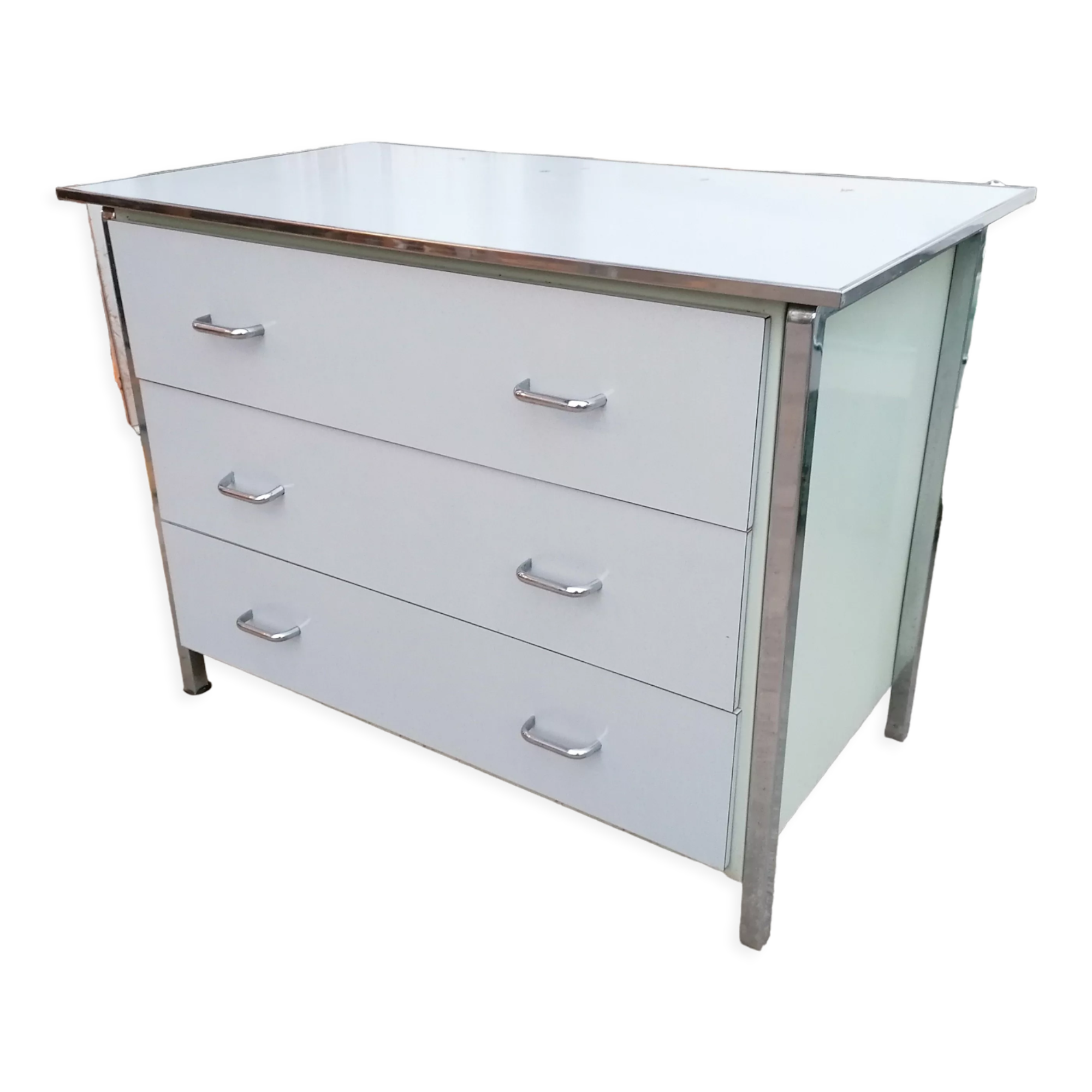 Vintage chest of drawers