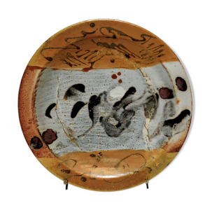 Assiette contemporaine en grès émaillée