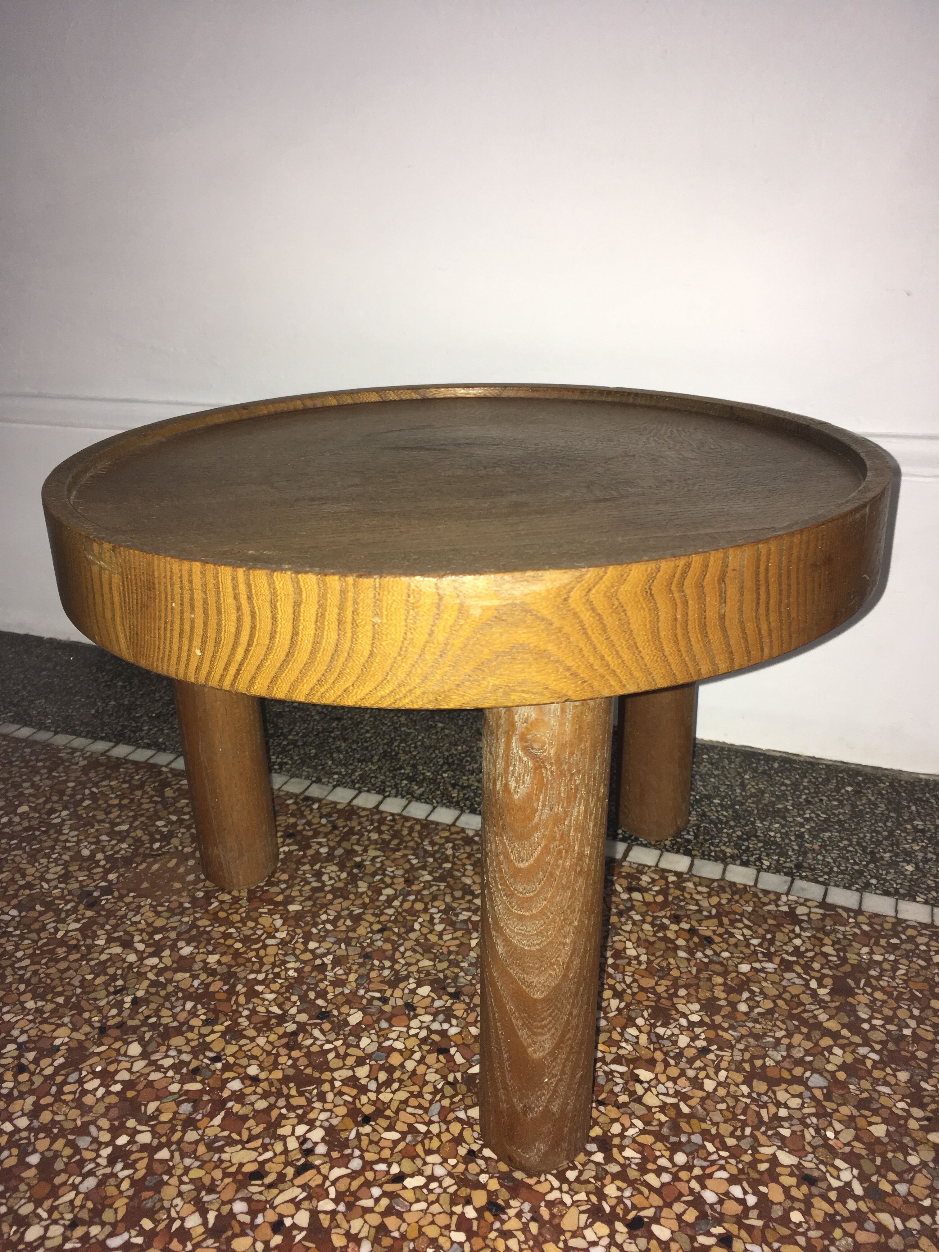 Vintage tripod sofa tip