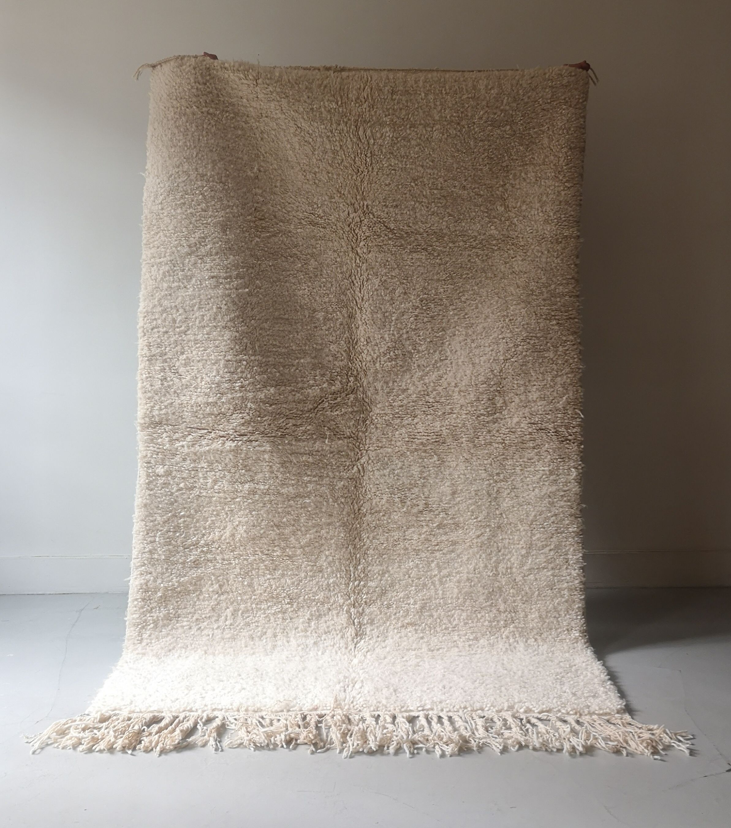 Berbere carpet plain ecru 100% virgin wool, 230x133 cm