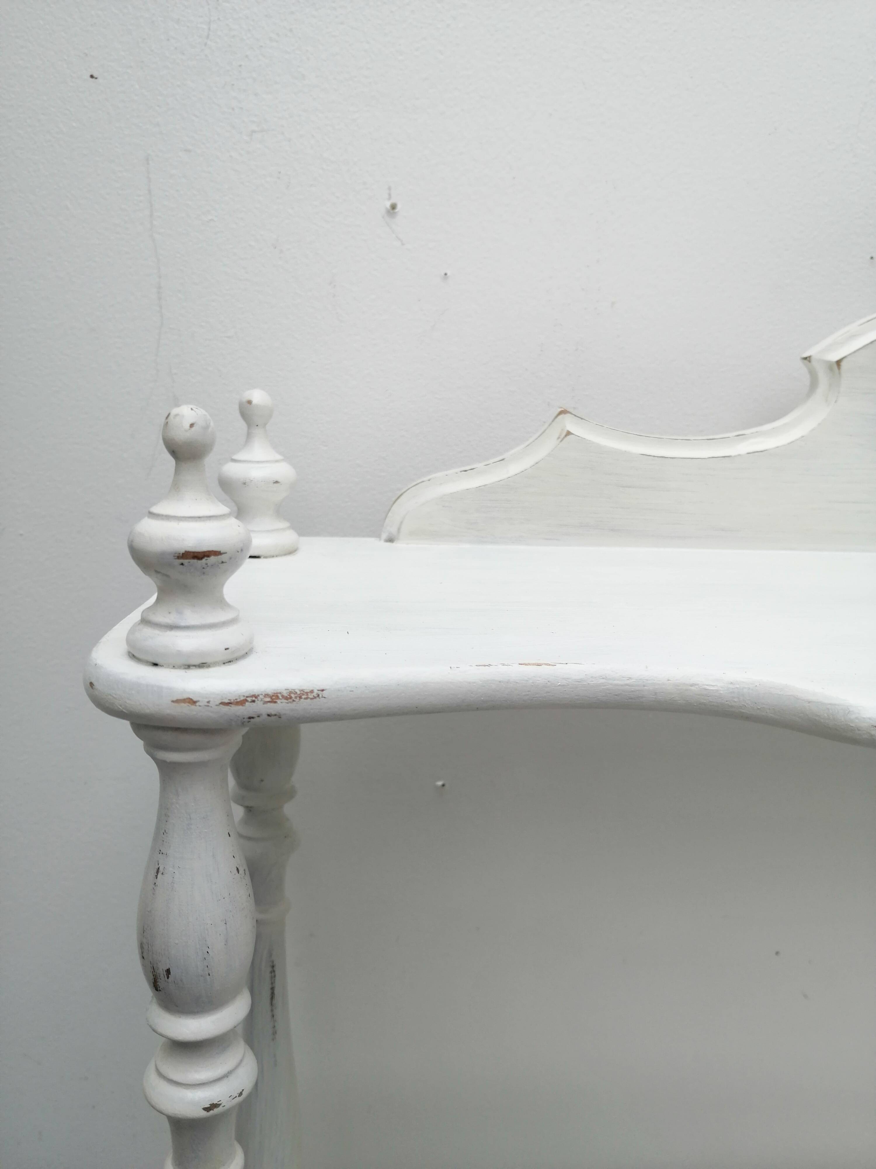 Napoleon III style shelf