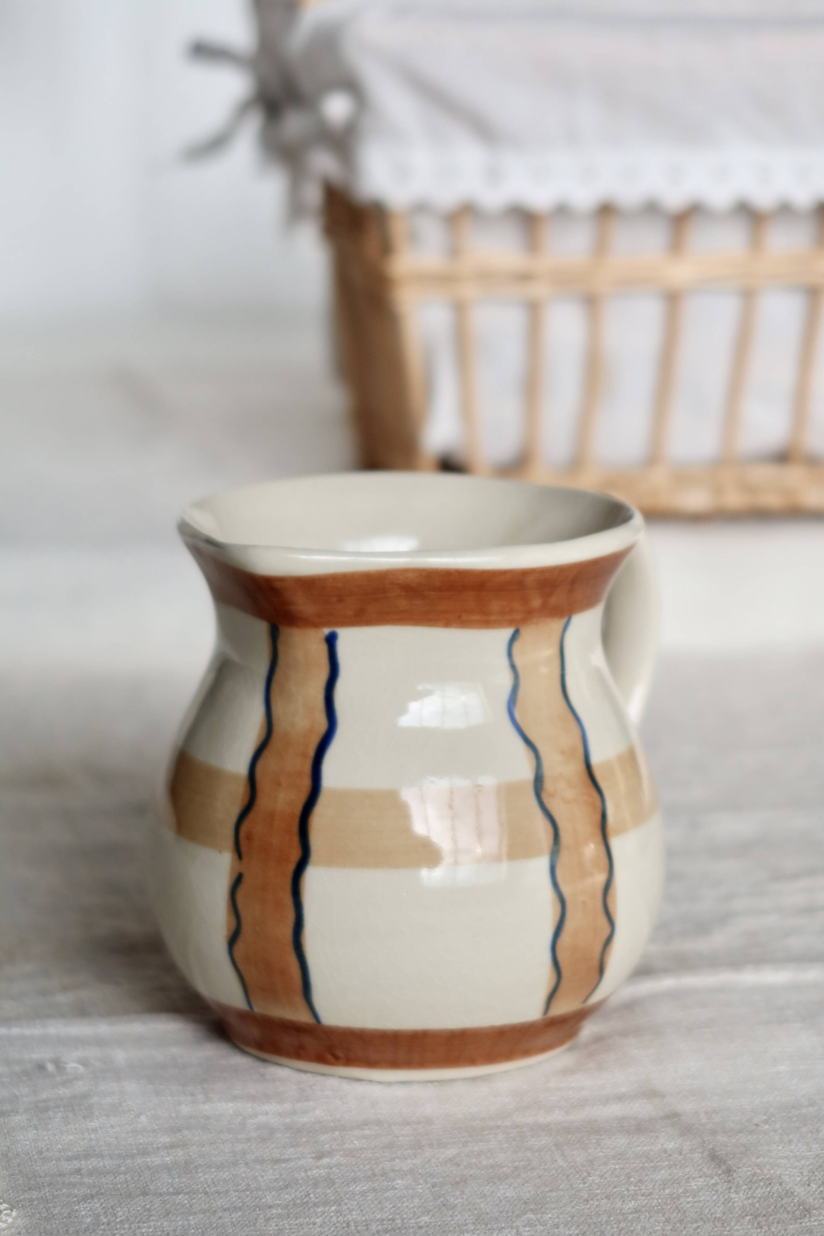 Vintage ceramic jug in glazed beige and brown, hand-painted – Decor