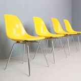 Charles & Ray Eames Set of 4 Yellow "La Fonda" Chairs for Herman Miller, 1960