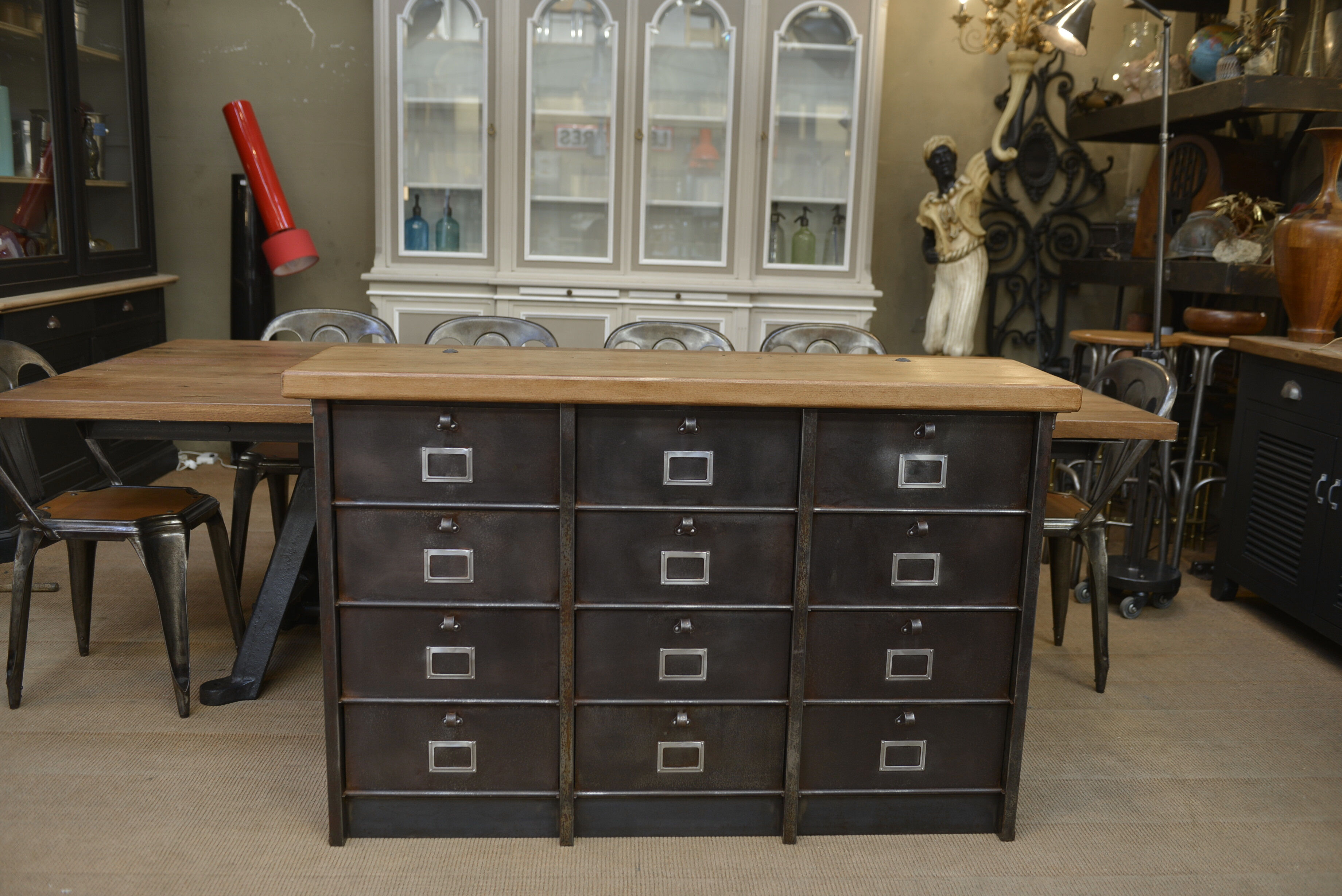 Strafor valve cabinet 1950