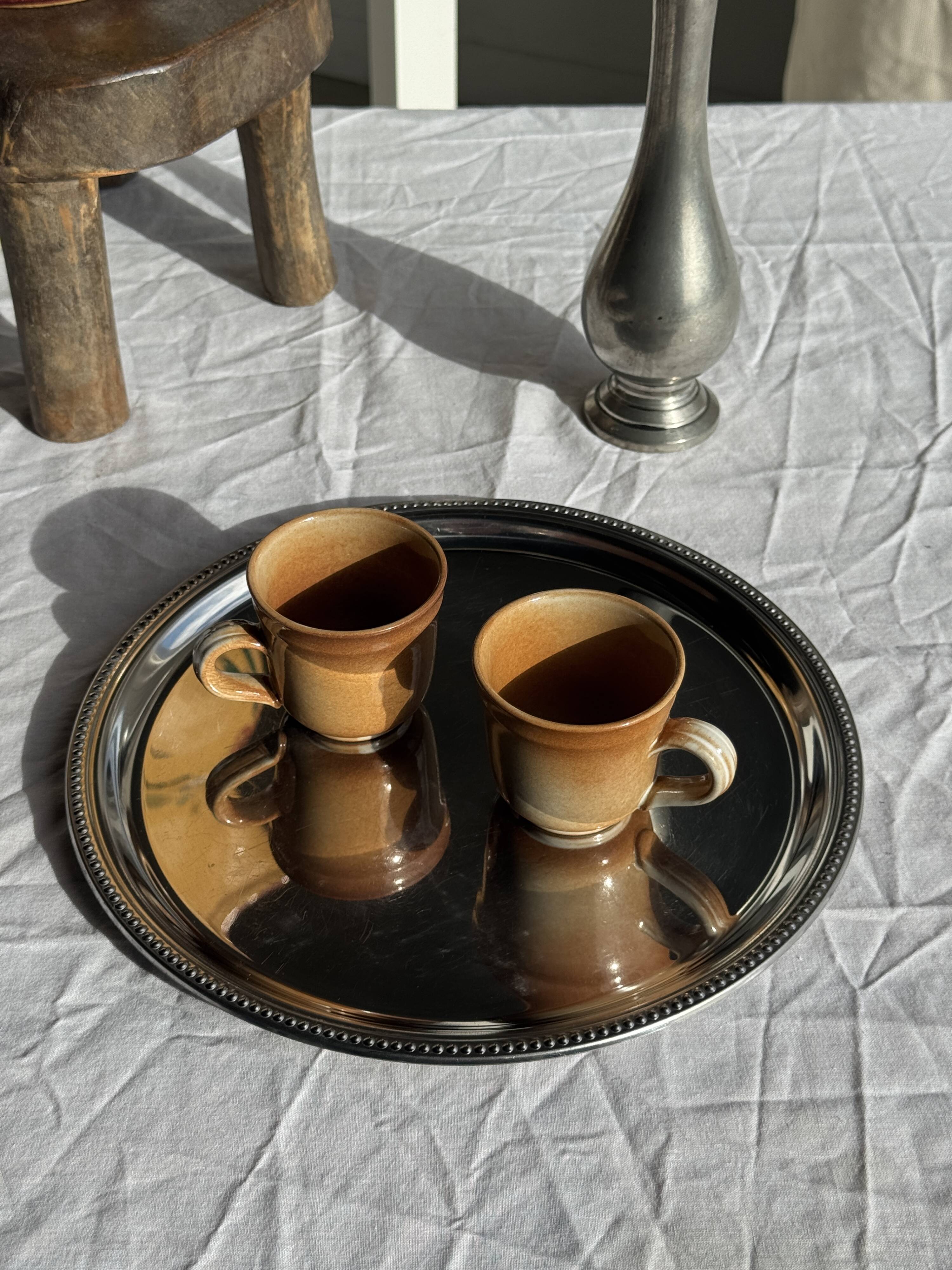 Lot de 11 tasses à café en grès à anse