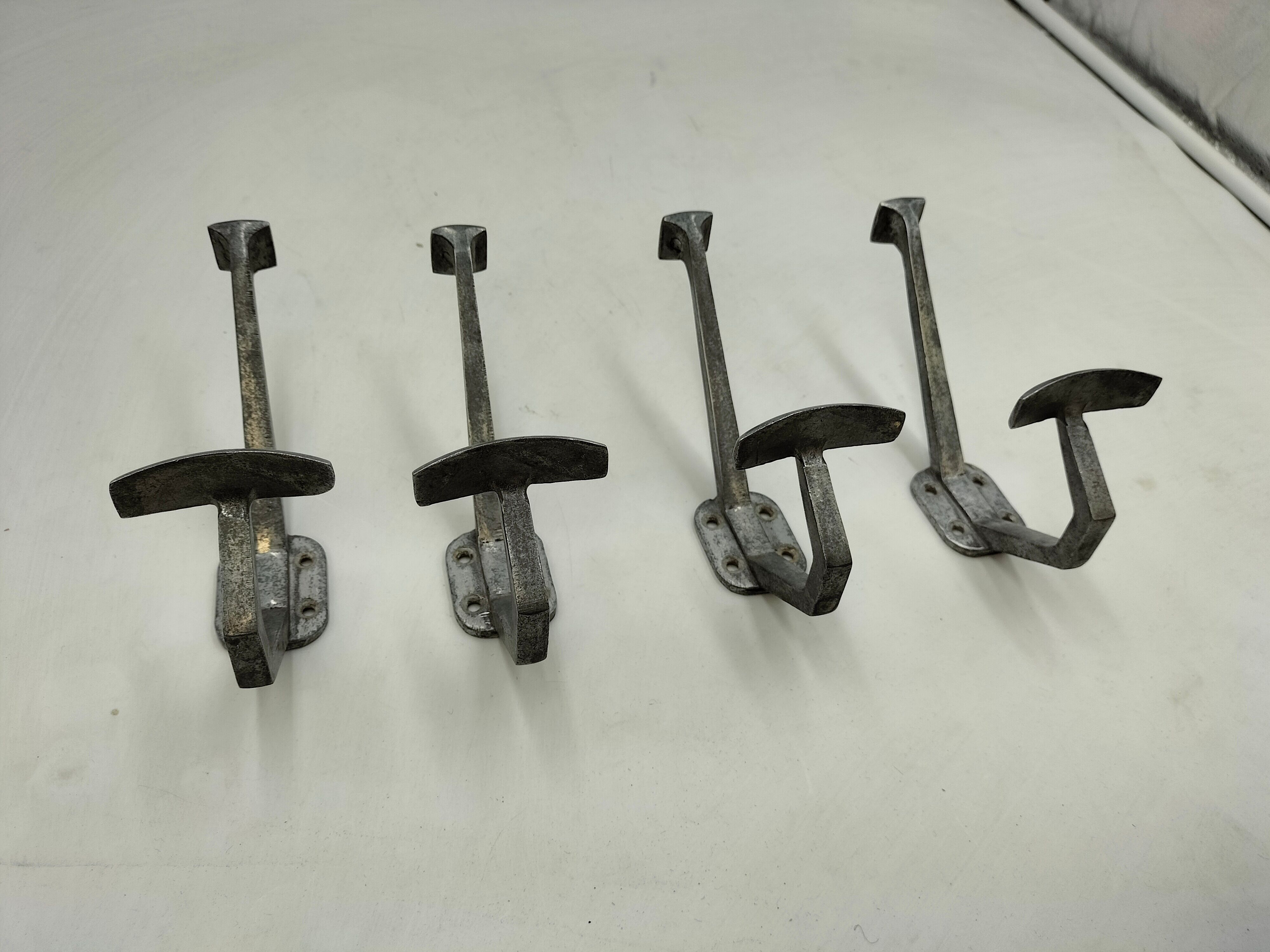Set of 4 hooks
