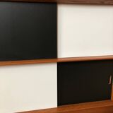 Shelf / display case
