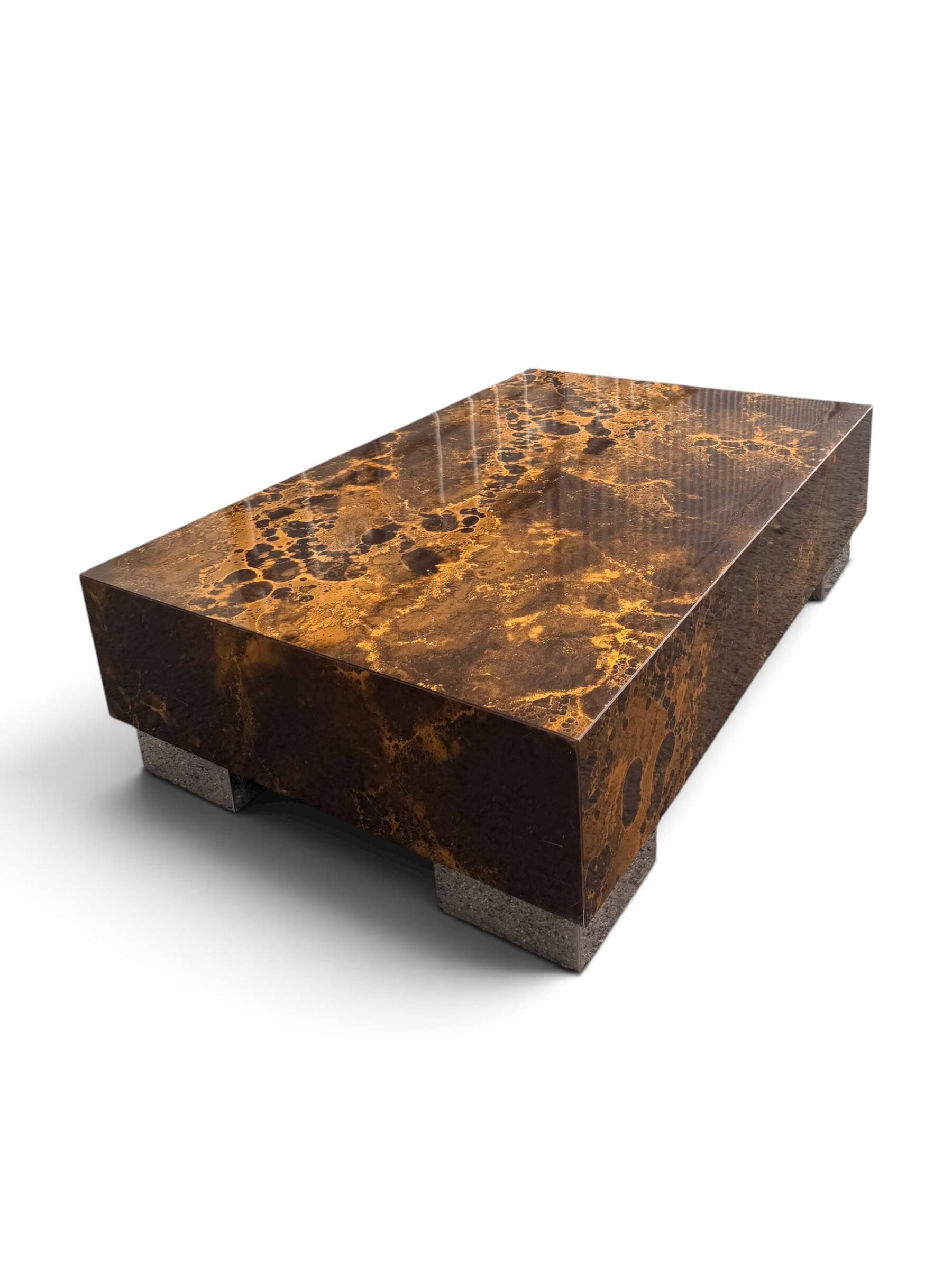 Table Basse Vintage Guy Lefèvre - Laque Écaille & Métal (Années 70)
