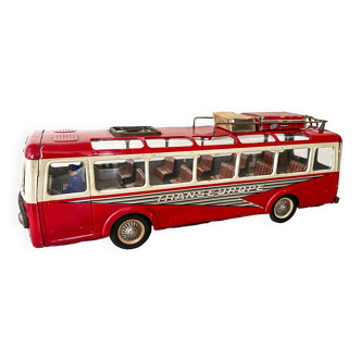Bus "TransEurope" modèle n° 608 datant de 1964, de la marque française JOUSTRA