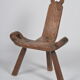 Chaise tripode brutaliste
