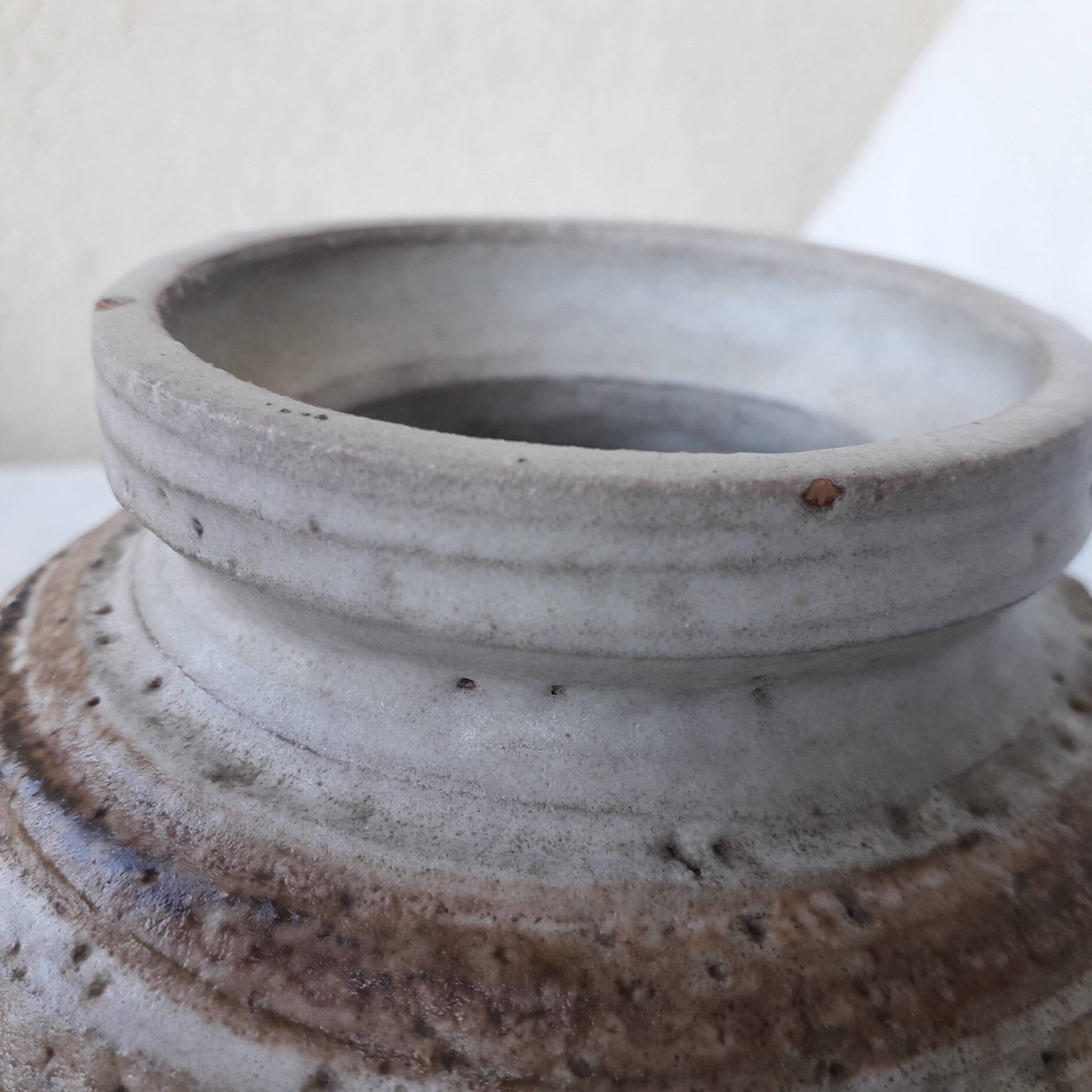 Vase boule en grès