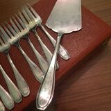 Silver metal cutlery