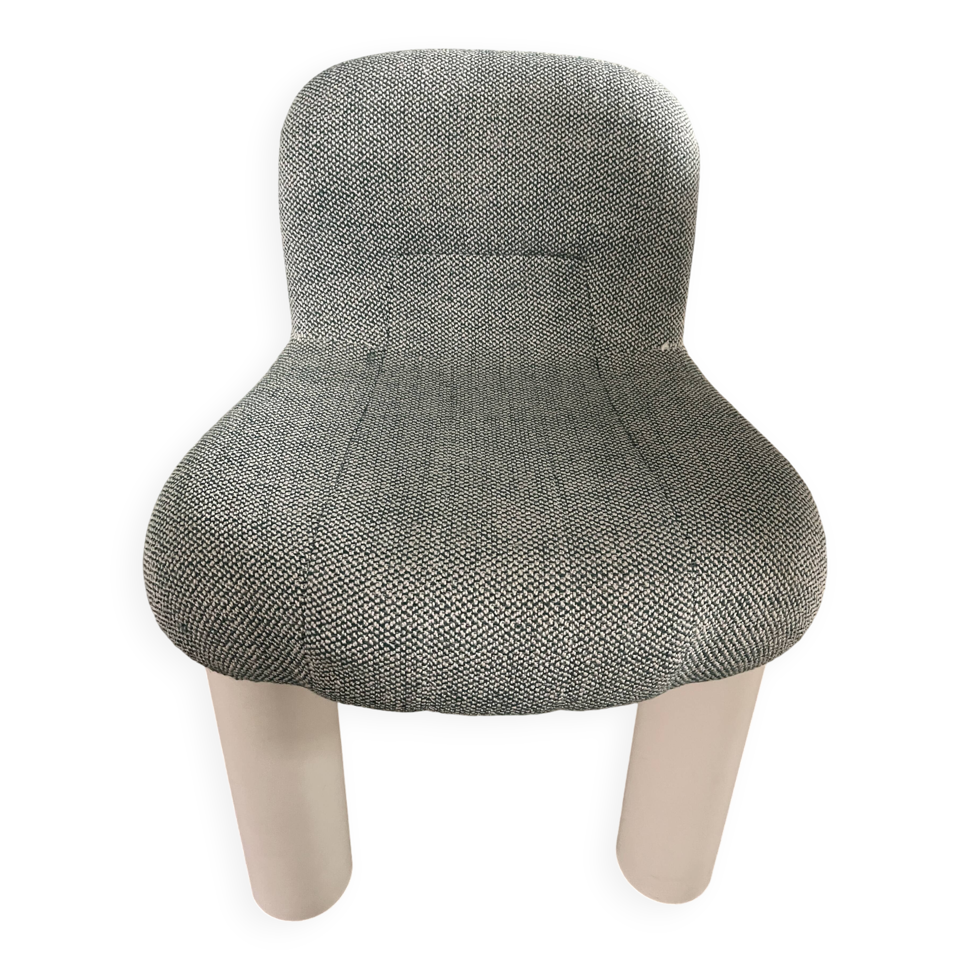 Botolo table chairs by Arflex