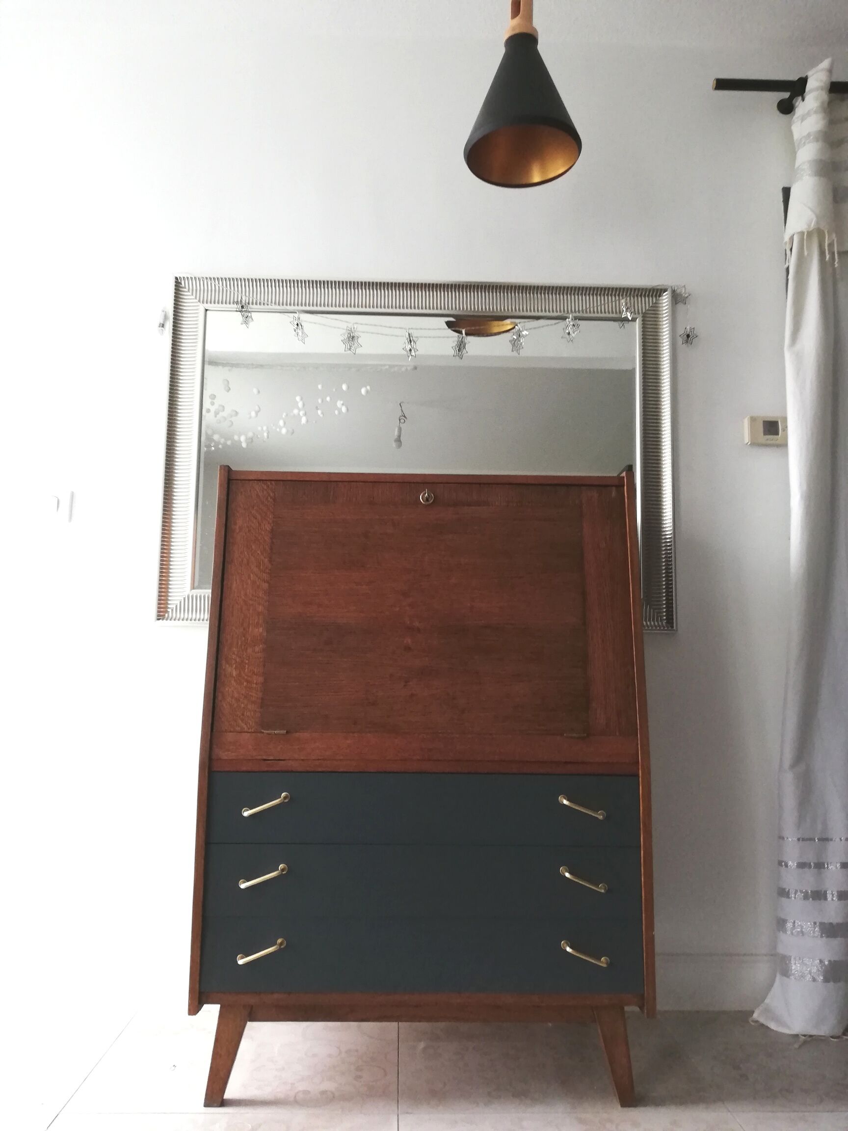 Commodity Secretary feet compass 50s