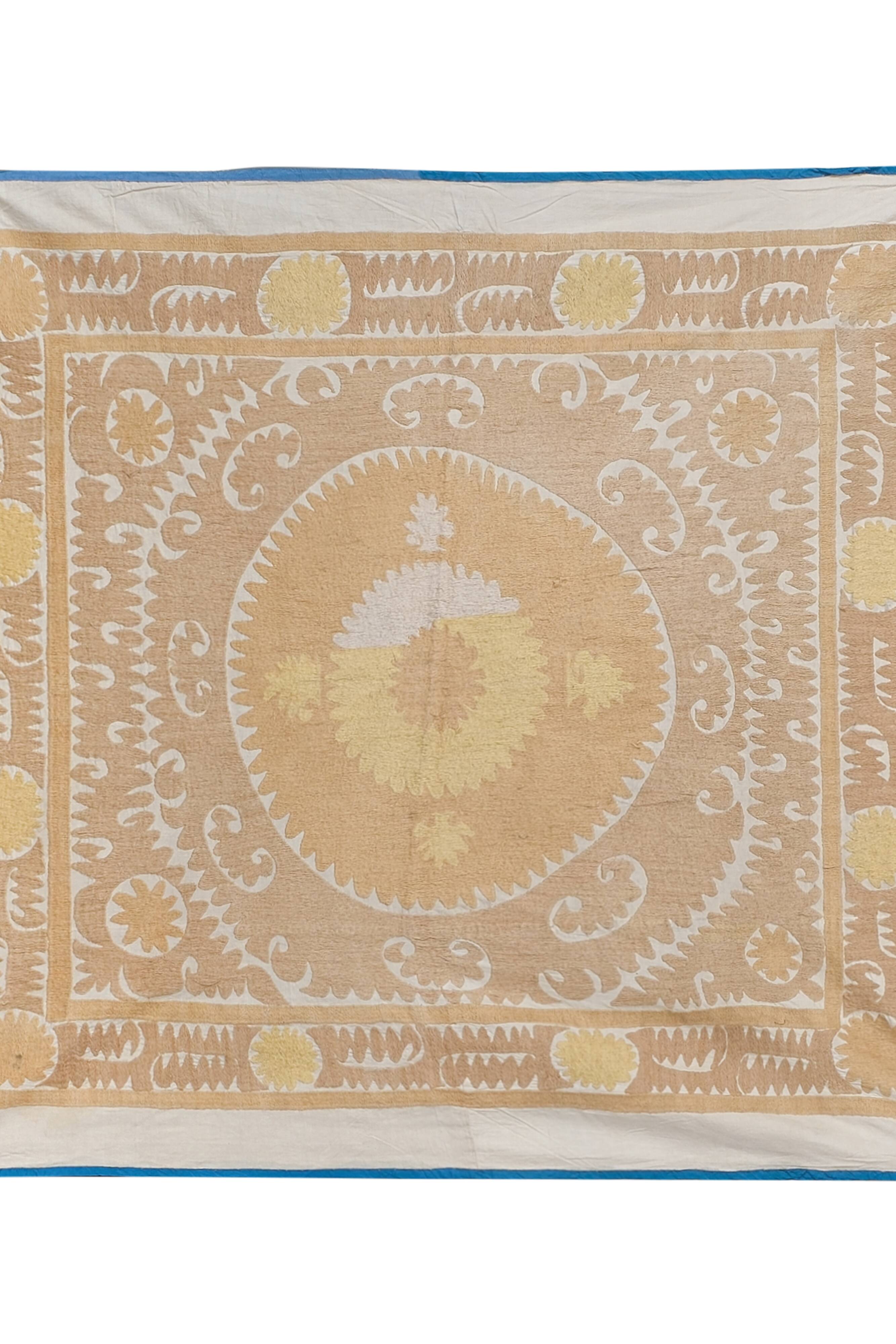 Hand knotted rug, vintage turkish rug 132x150 cm