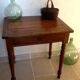 Table d'appoint pieds en bois tourné