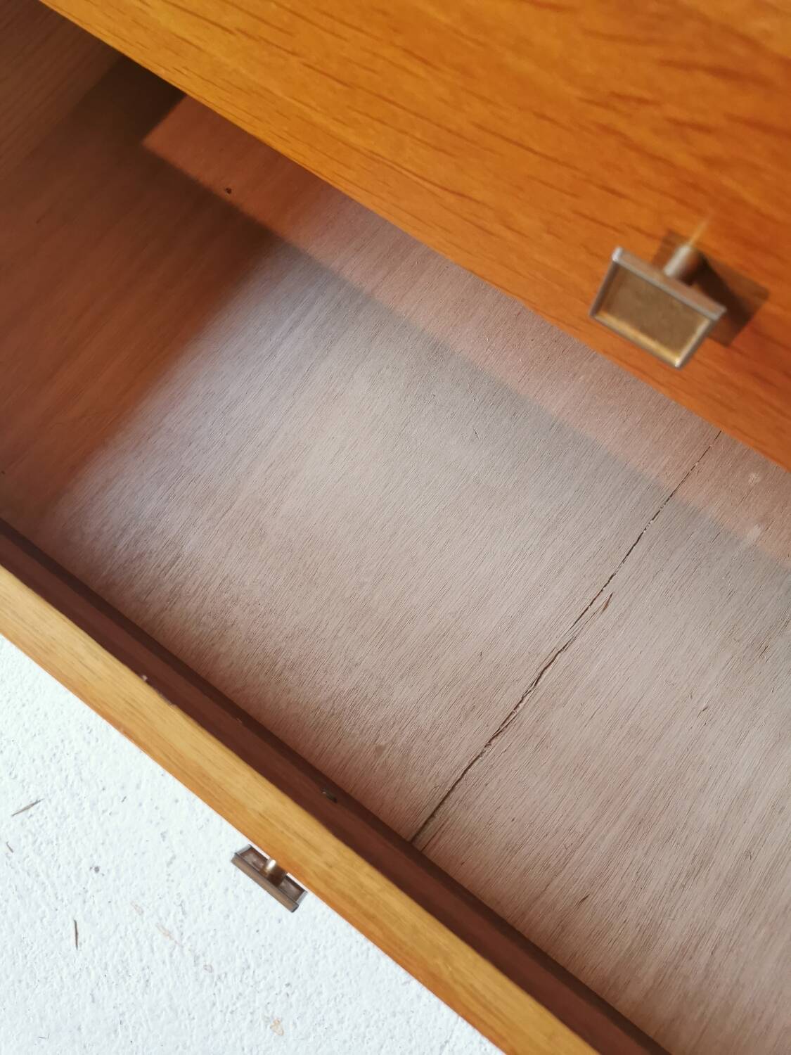 Small vintage chest of drawers