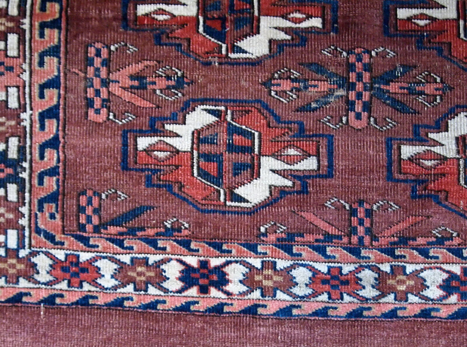 Turkmen Yomud rug done hand 81cmx106cm