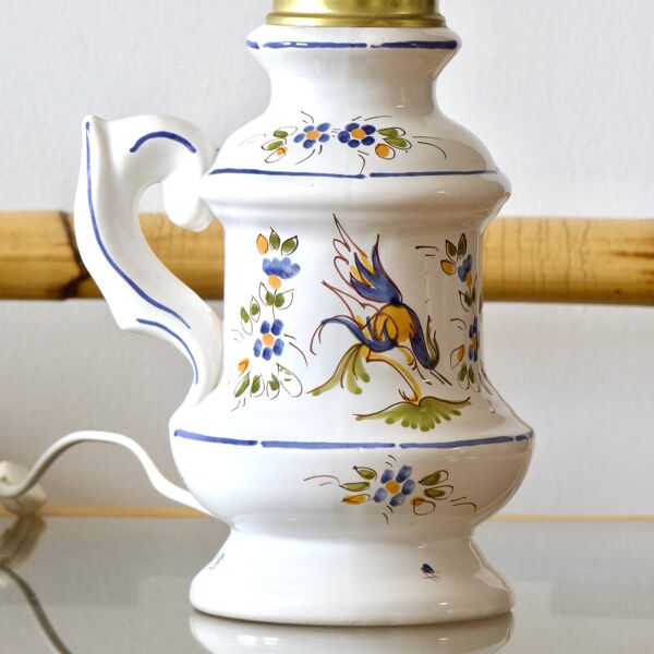 Grande lampe artisanale en faïence du Moustiers