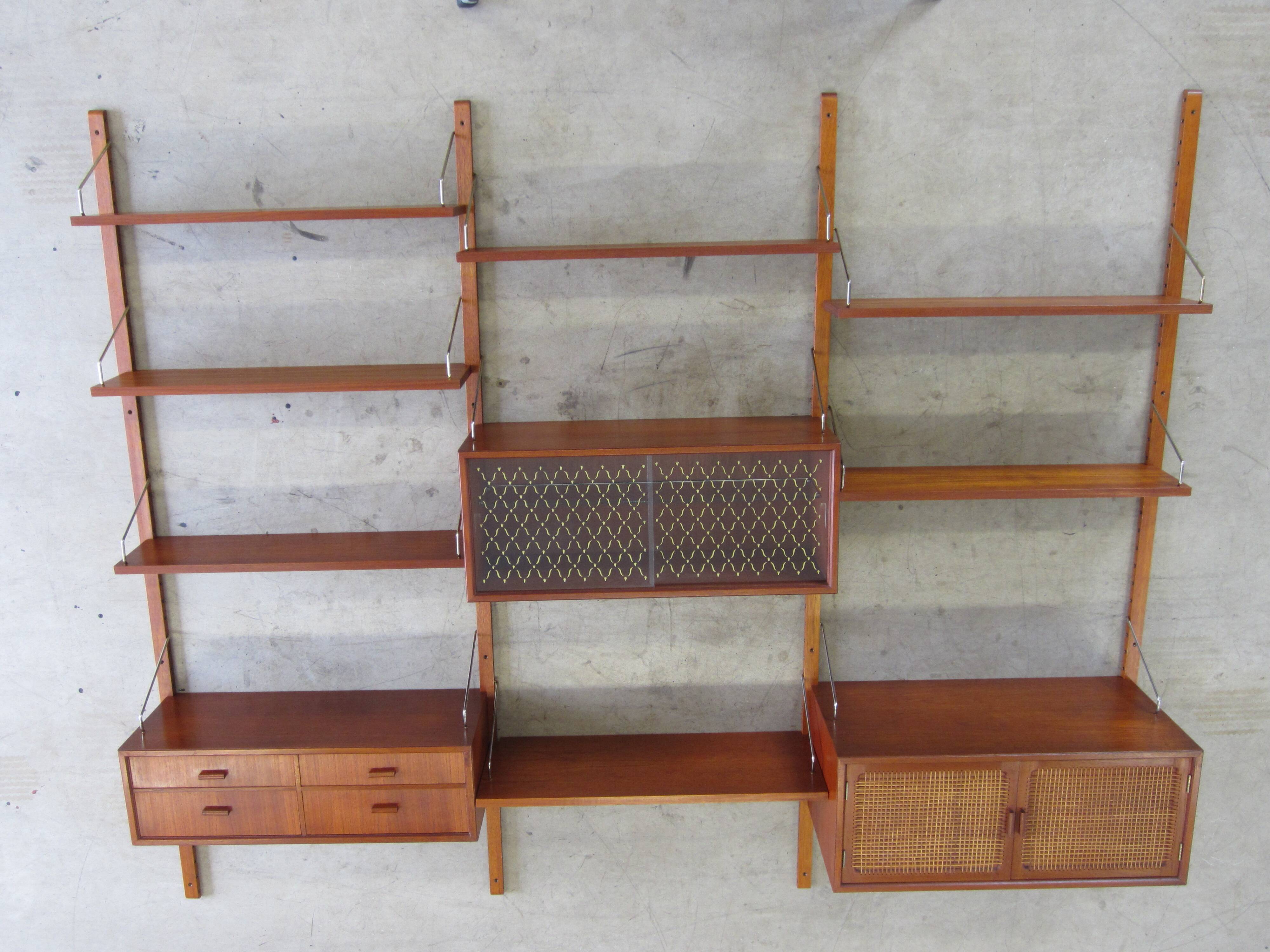 Système d'étagères modulable scandinave par Poul Cadovius pour Gustav Bahus