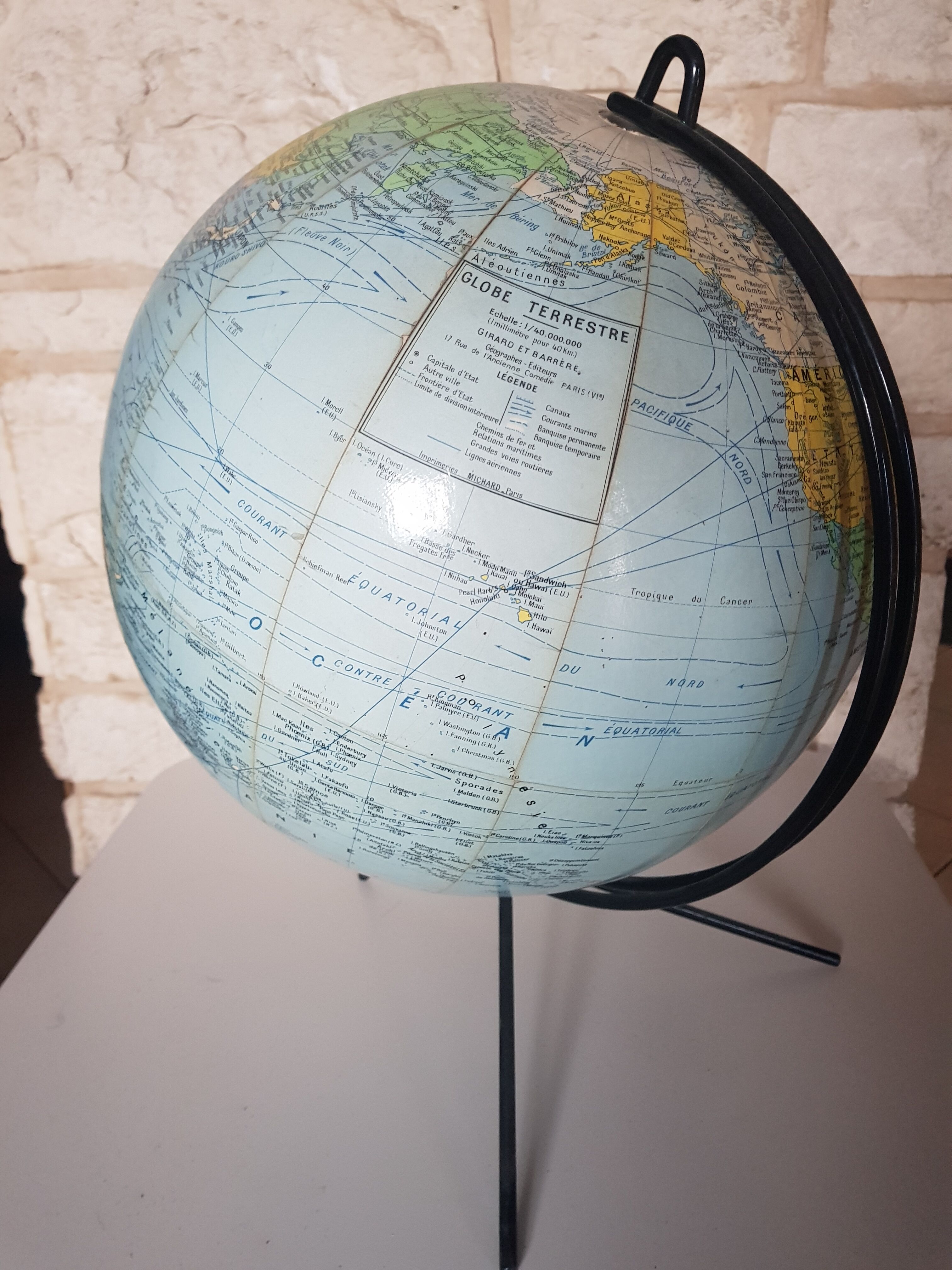 Globe Terrestre "Girard et Barrere" Paris