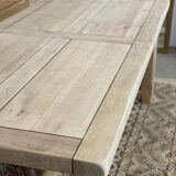 Solid oak farmhouse table with 2 central extensions