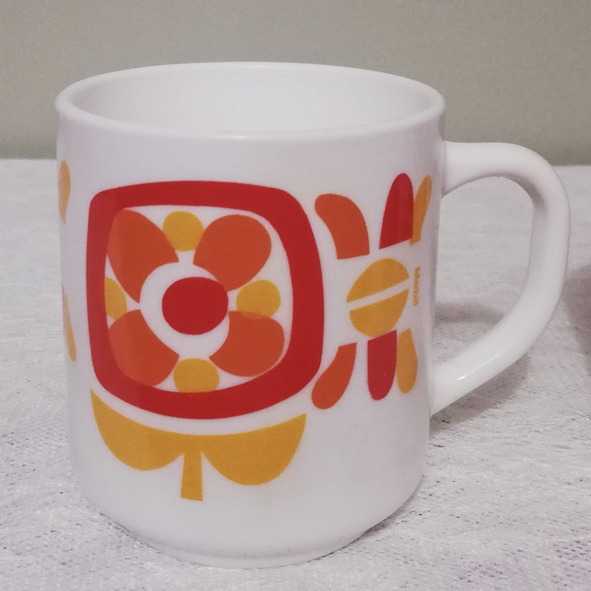 Two mugs or cups 200ml "Mobil"