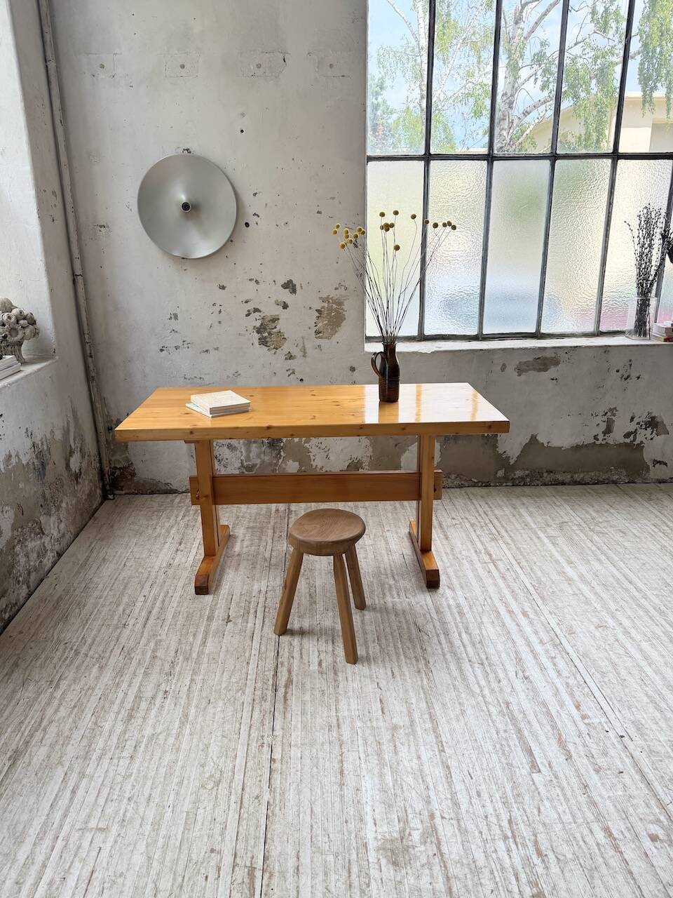 Perriand mountain furniture table 1970