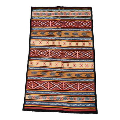 Tapis kilim berbère multicolores tissés mains en laine naturelle