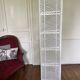 Etagère bibliothèque blanche en bambou et rotin