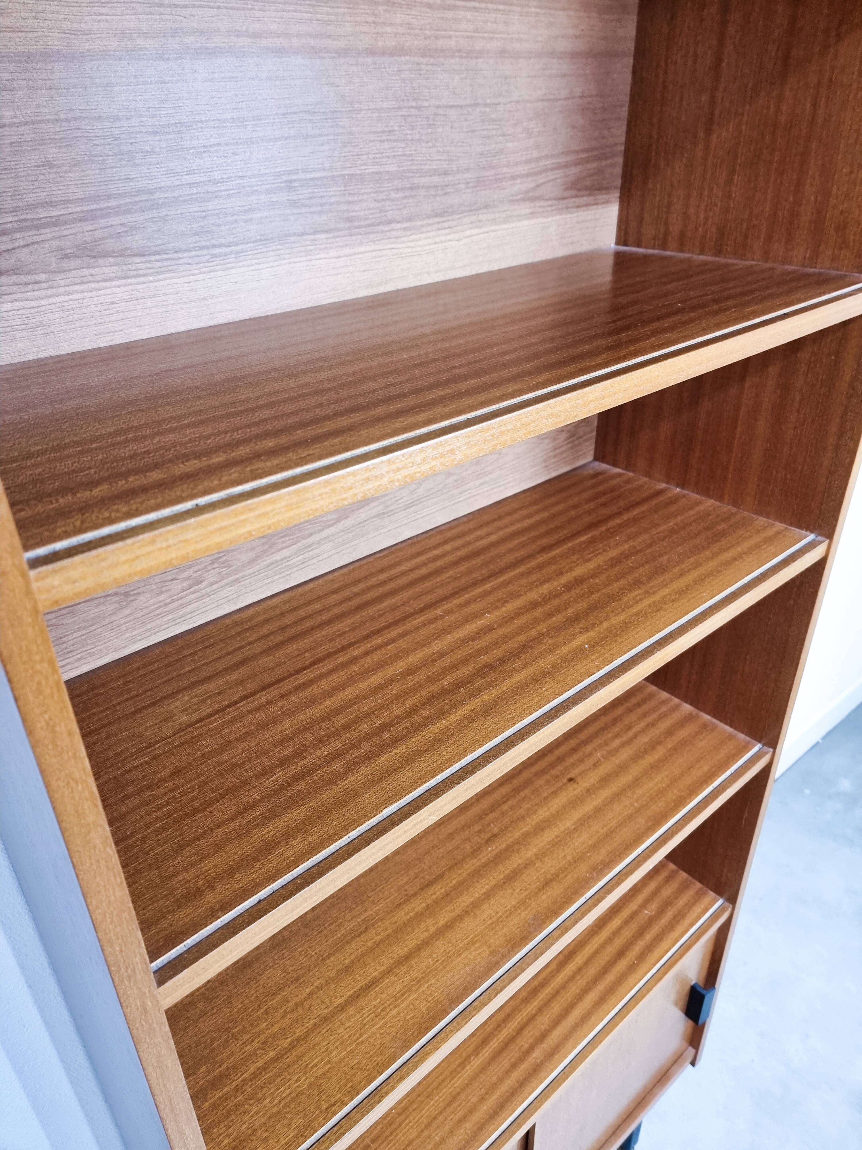 Bookcase 60