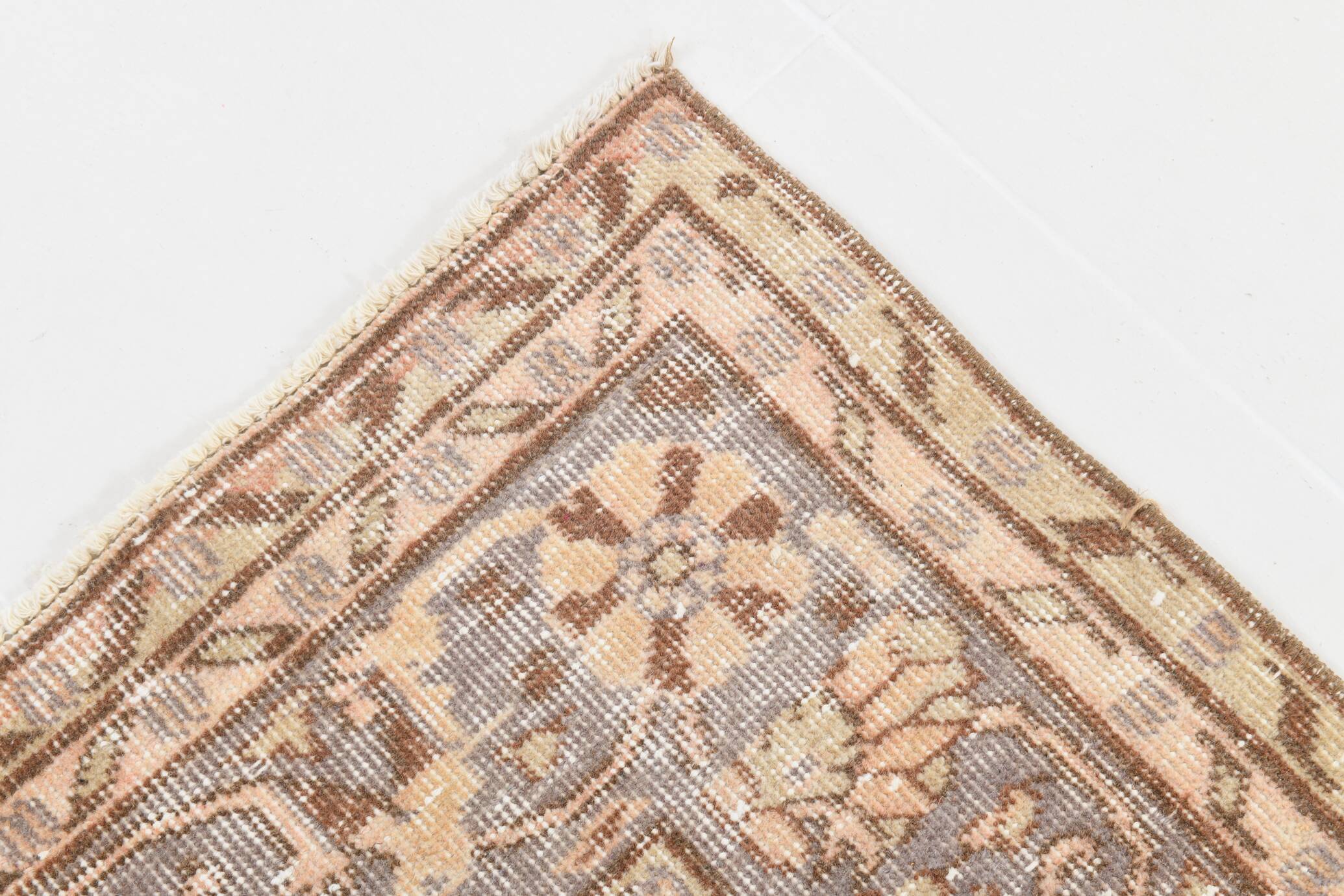 Vintage Persian Style Rug, Soft Beige Blue Medallion Handwoven Carpet