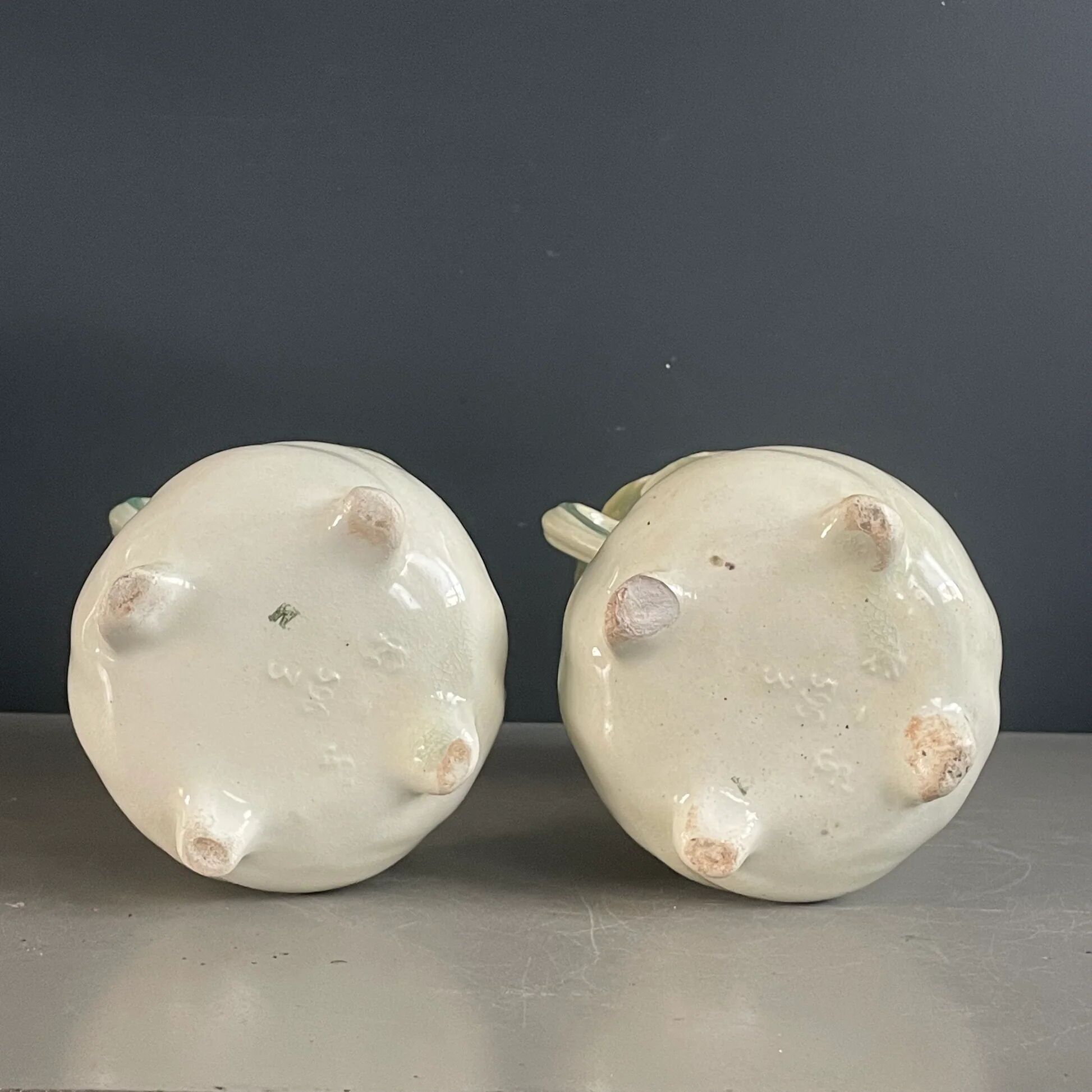 Paire de vases en barbotine St Clément - Réf 1115