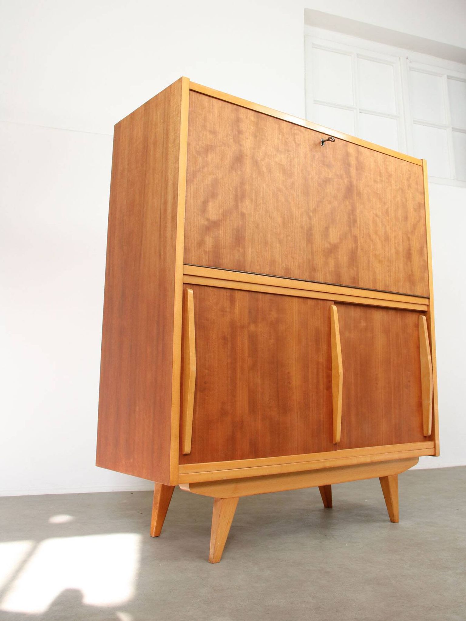 Mid-Century Modern Scandinavian Wooden Bar Cabinet, 1950s