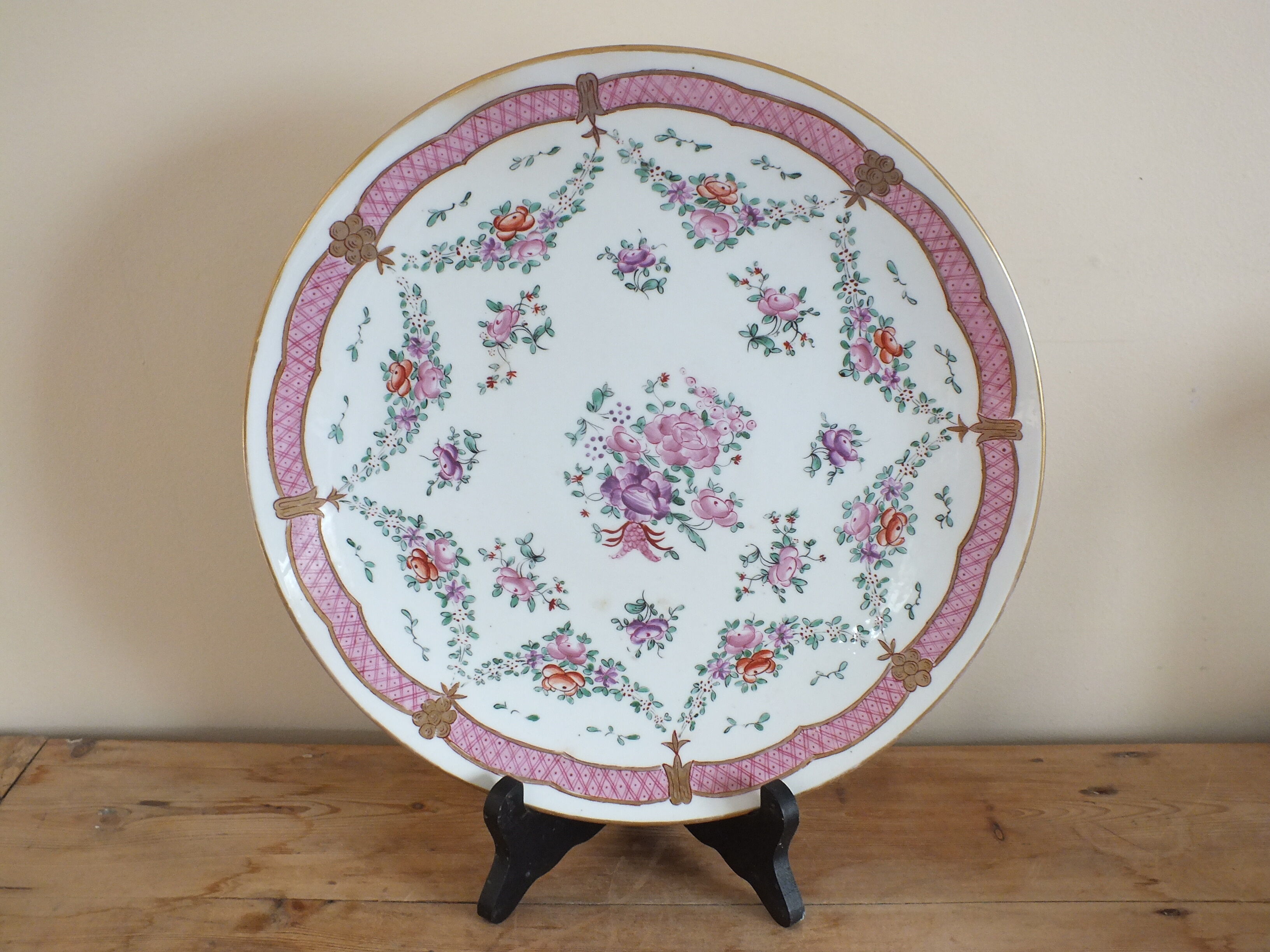 Antique porcelain dish signed - Flèches croisées, Paris