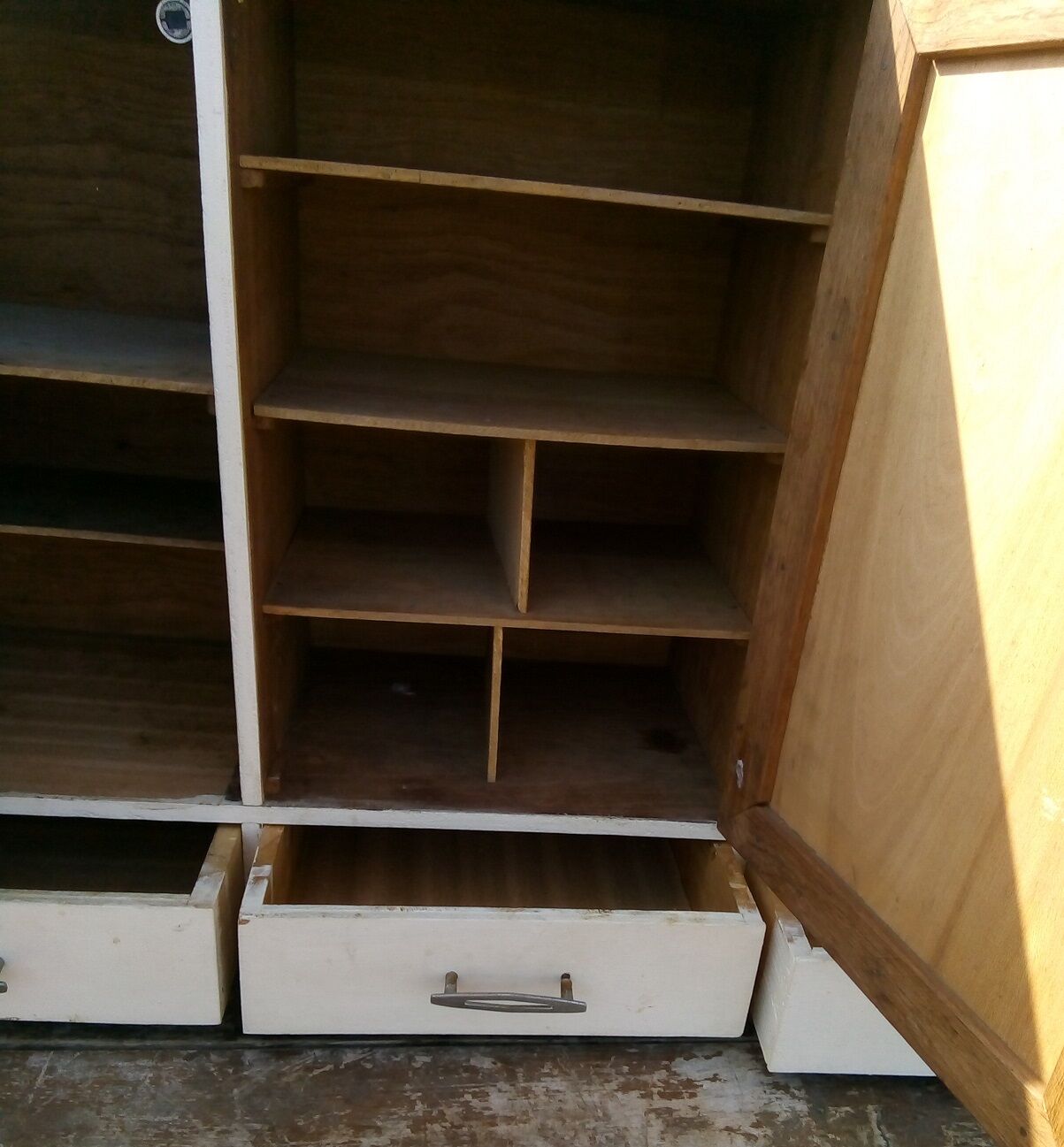 Toilet medicine cabinet 3 doors to hang