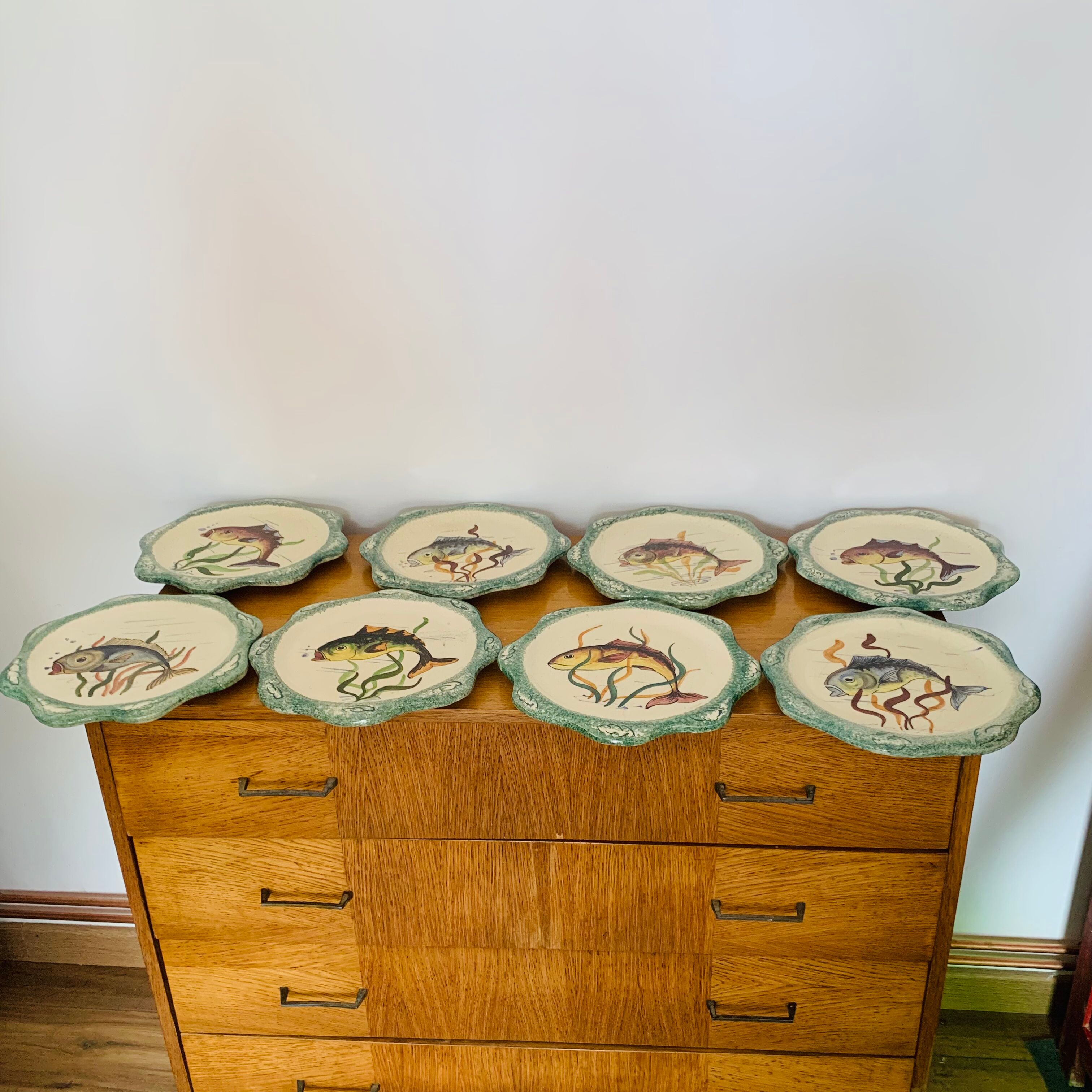 Fish-decorated service